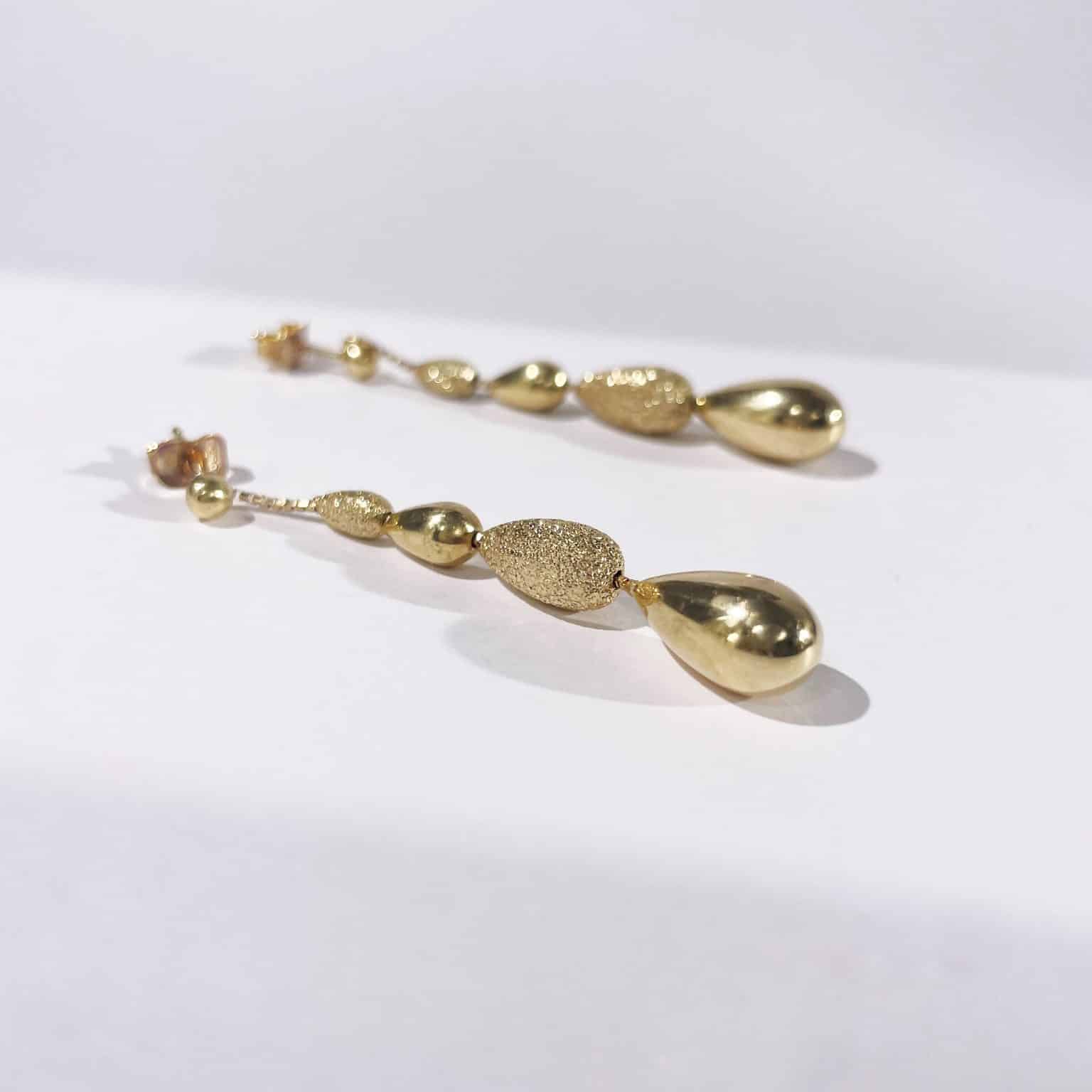 Boucles d'oreilles japonaise en pierres naturelles