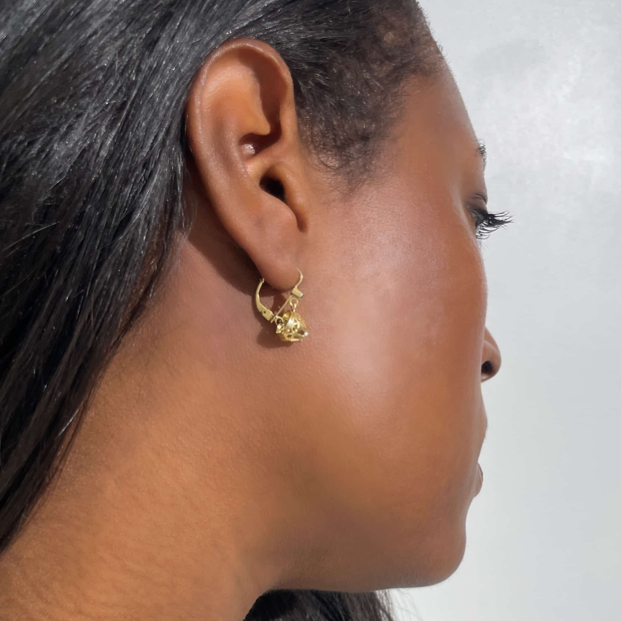 Oval Charm Sleeper Earrings – Zoë Porter Jewellery
