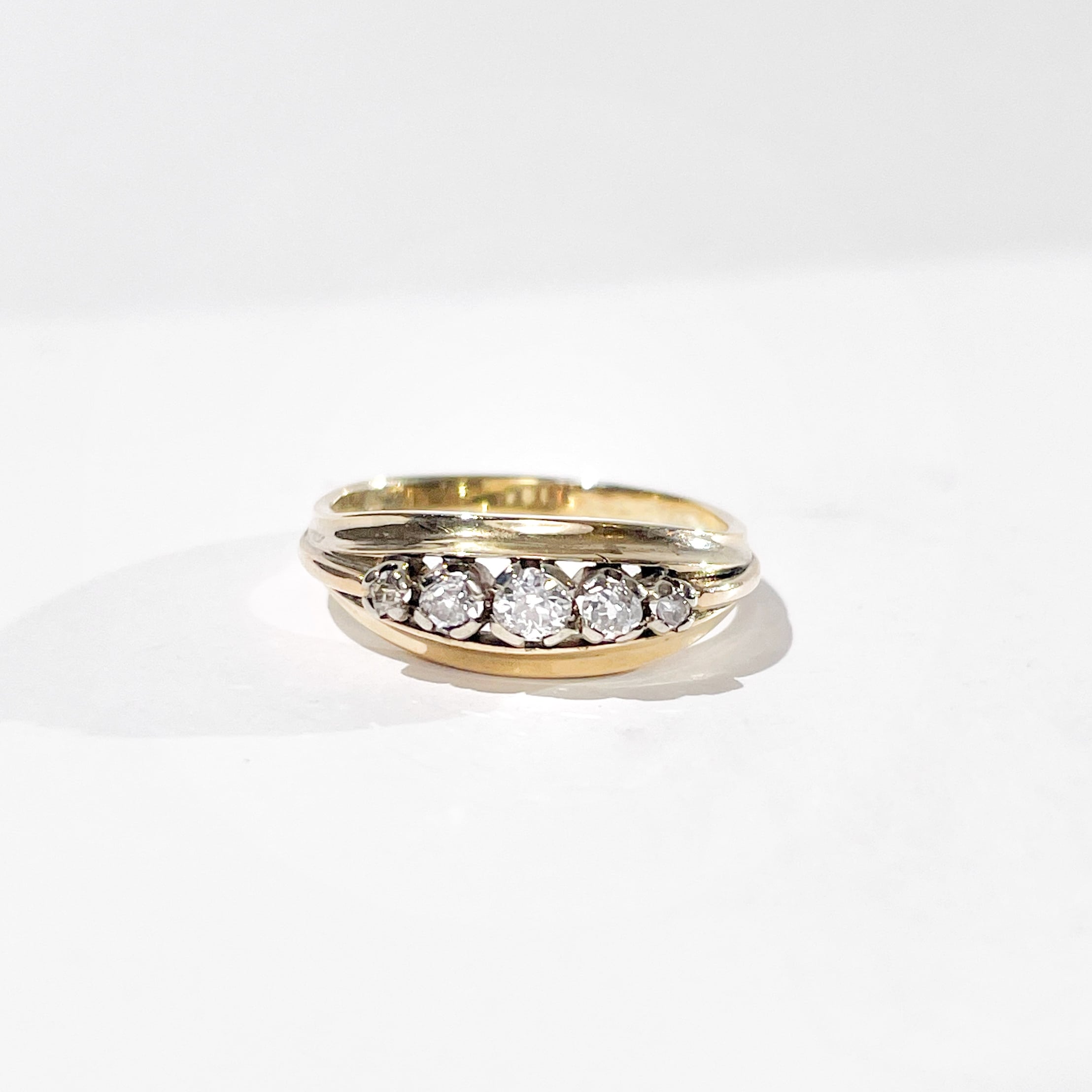 Vintage Yellow Gold Diamond Wedding Ring 1