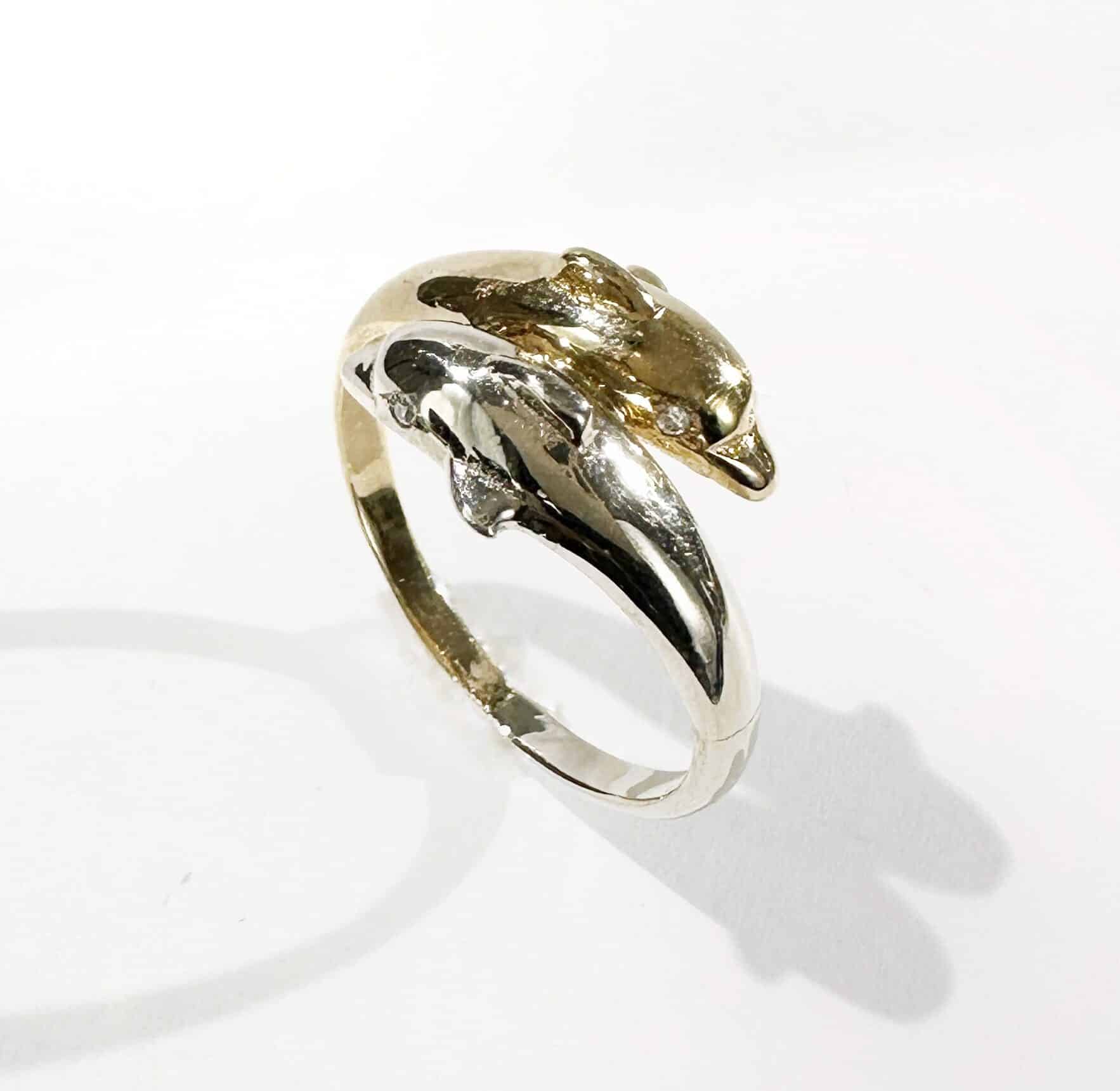 Vintage Gold And Diamond Ring 1