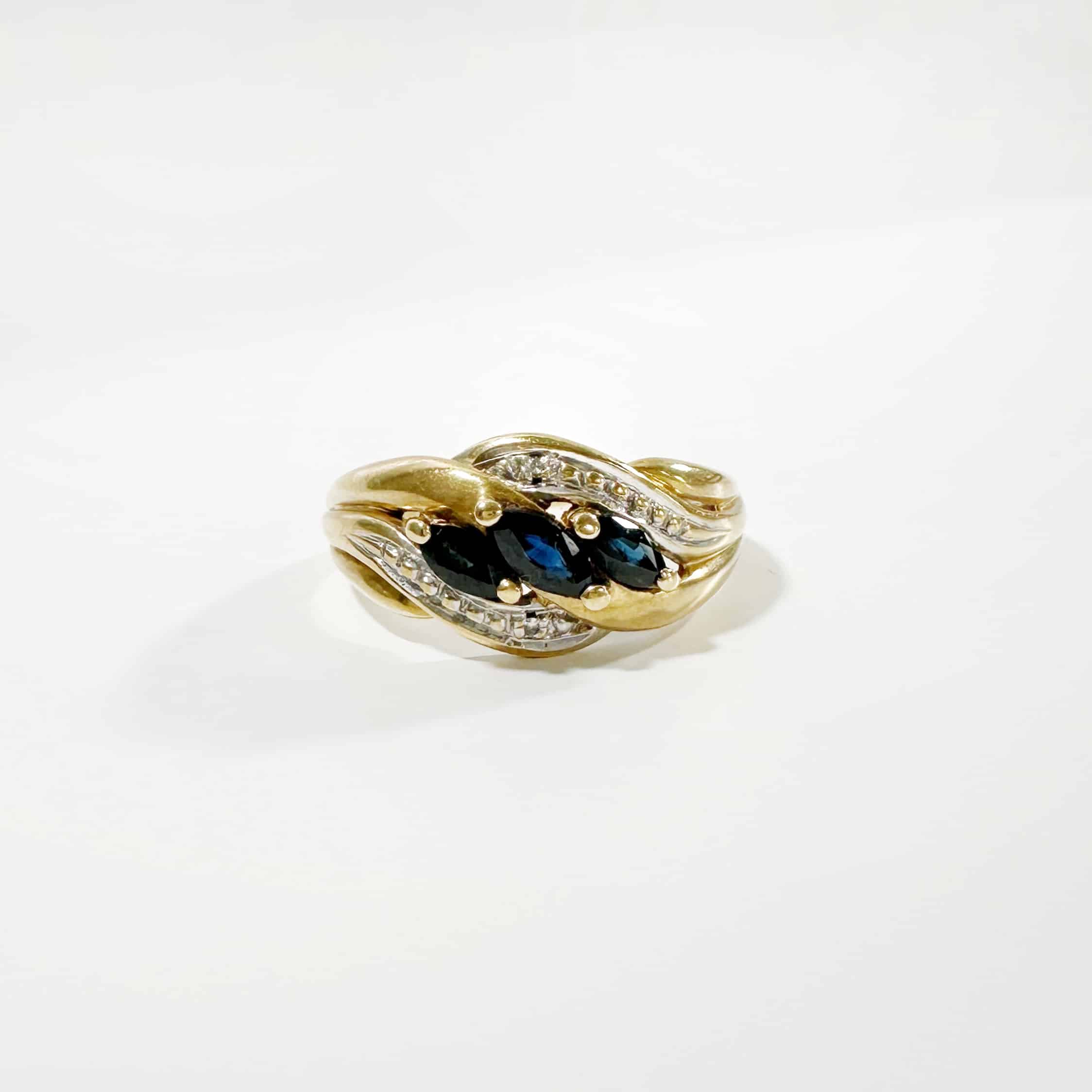 VINTAGE Gold Sapphire Trilogy Ring 4