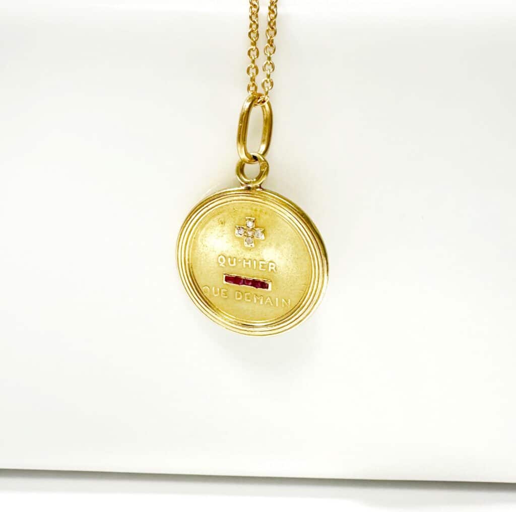 Chaîne Avec Médaille D’Amour En Or 18 Carats A. AUGIS - Modèle MP2584 Occasion