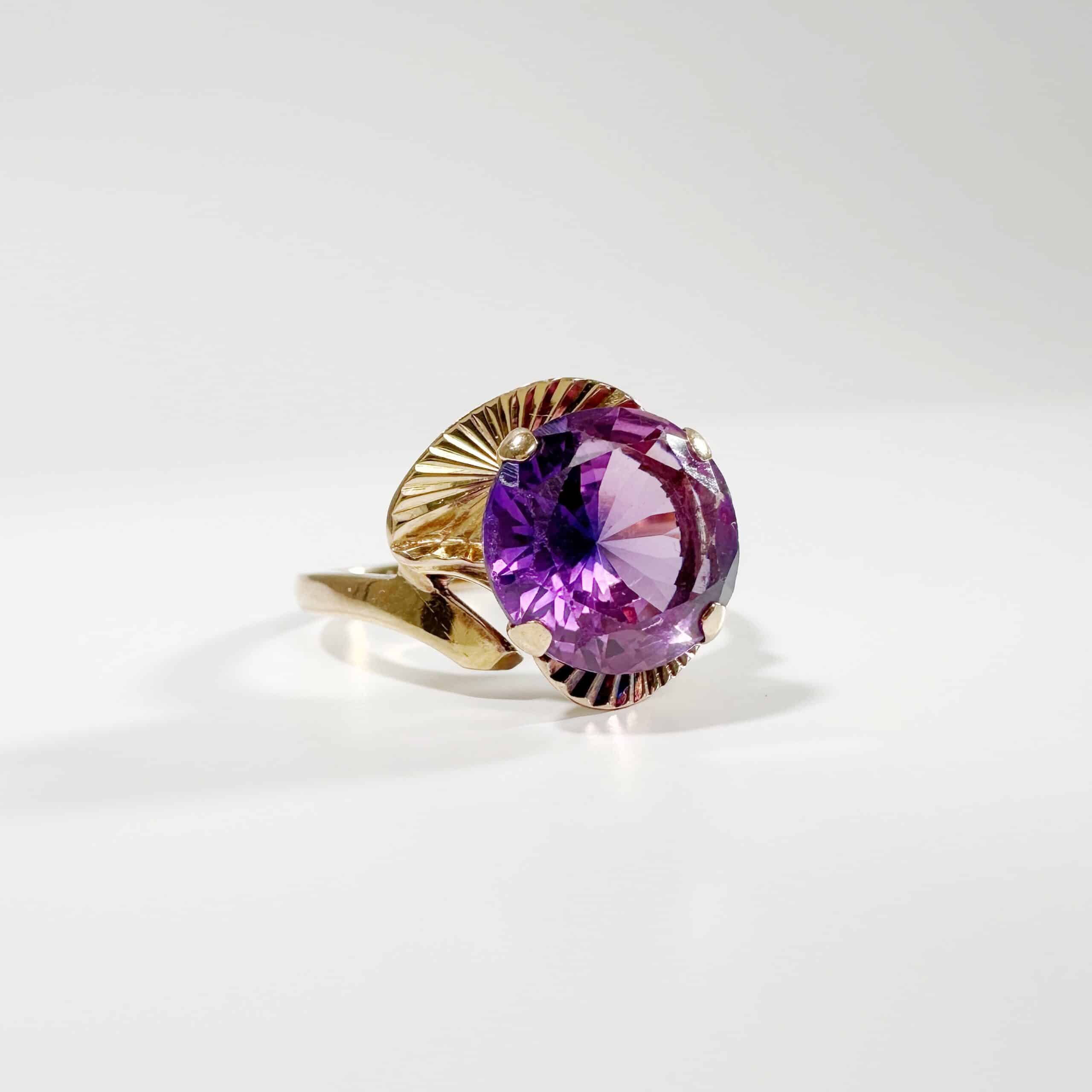 Vintage Gold Alexandrite Ring 2
