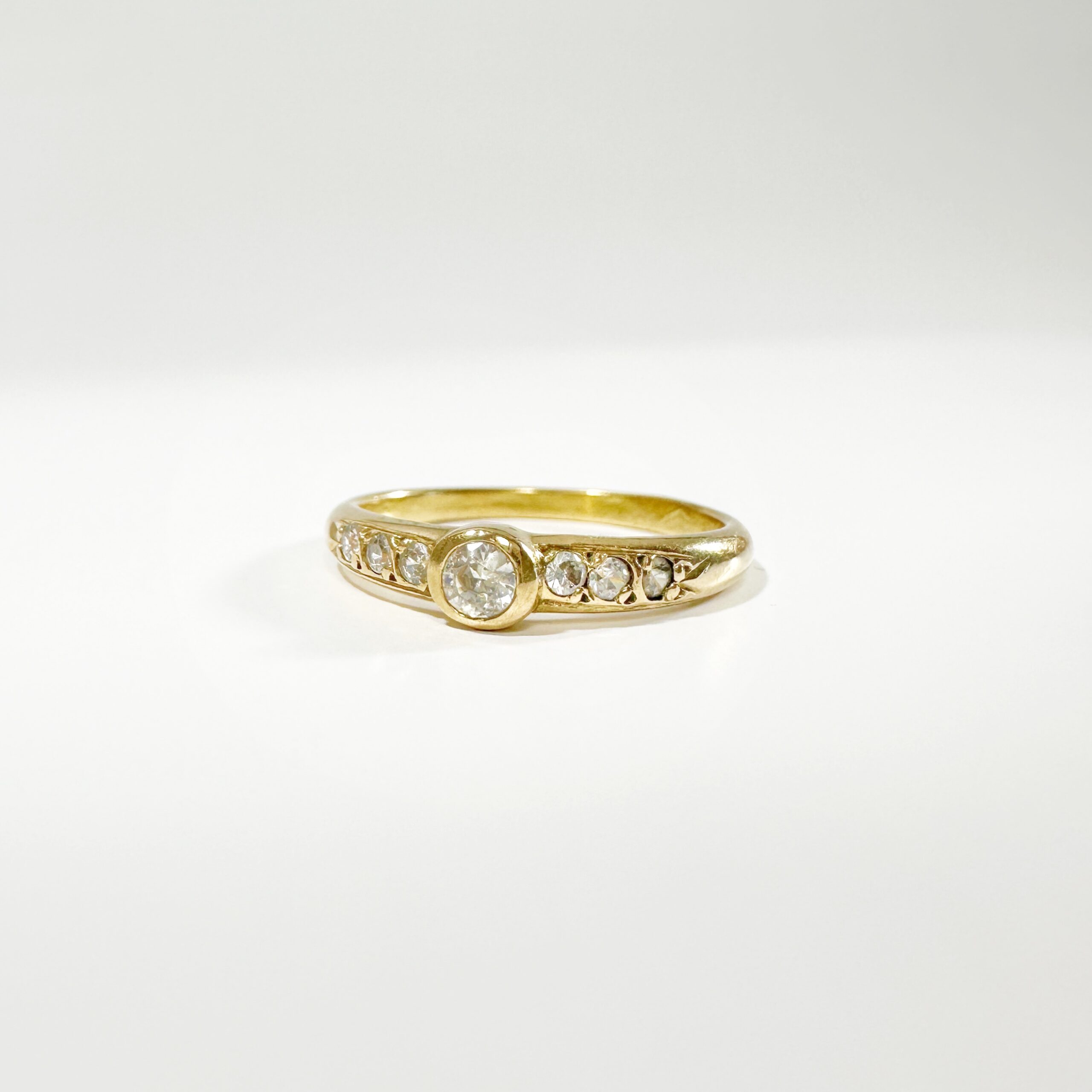 Vintage Gold Diamond Ring 1