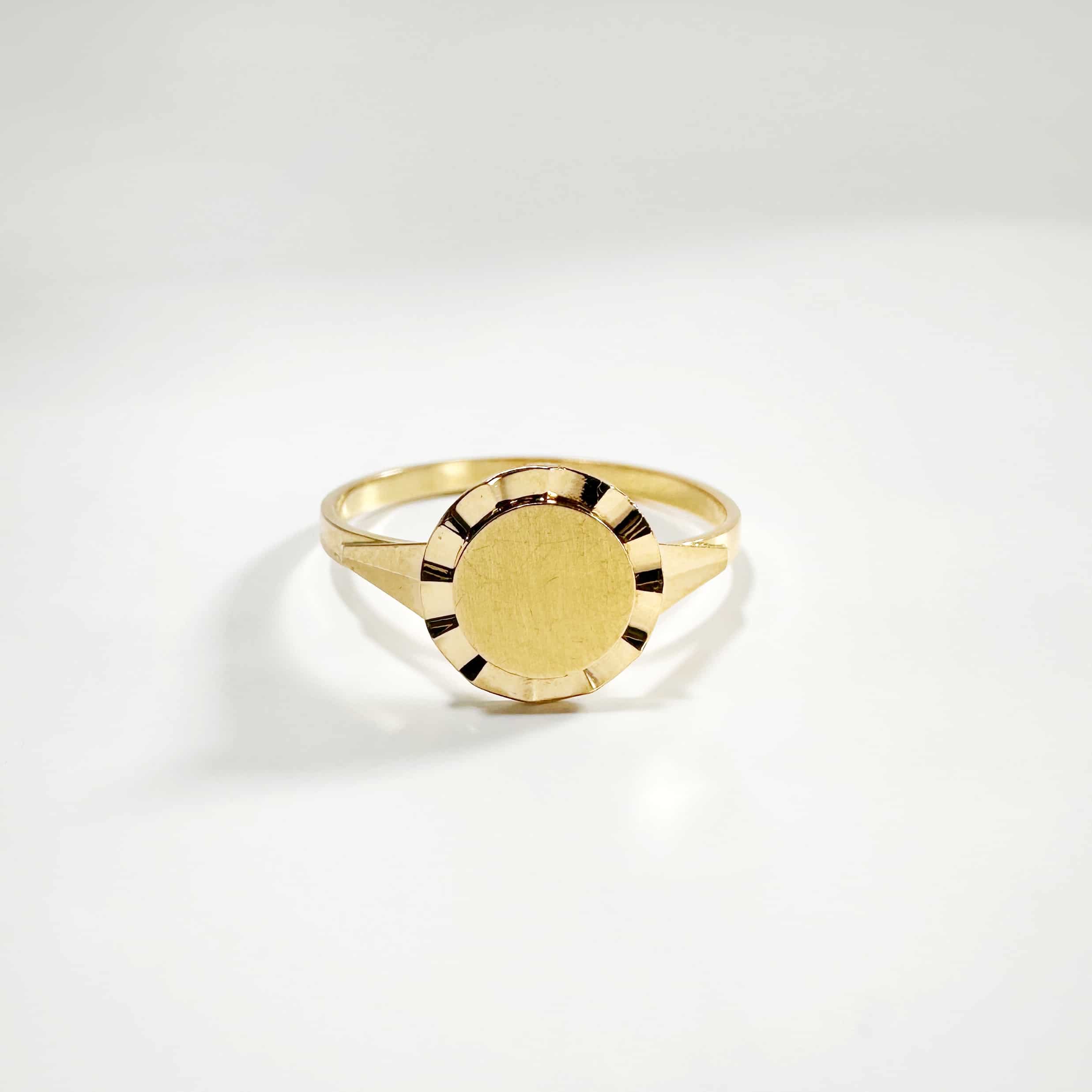 Vintage Gold Signet Ring 6