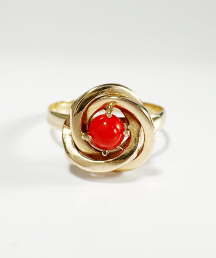 Gold and coral ring "Solei"
