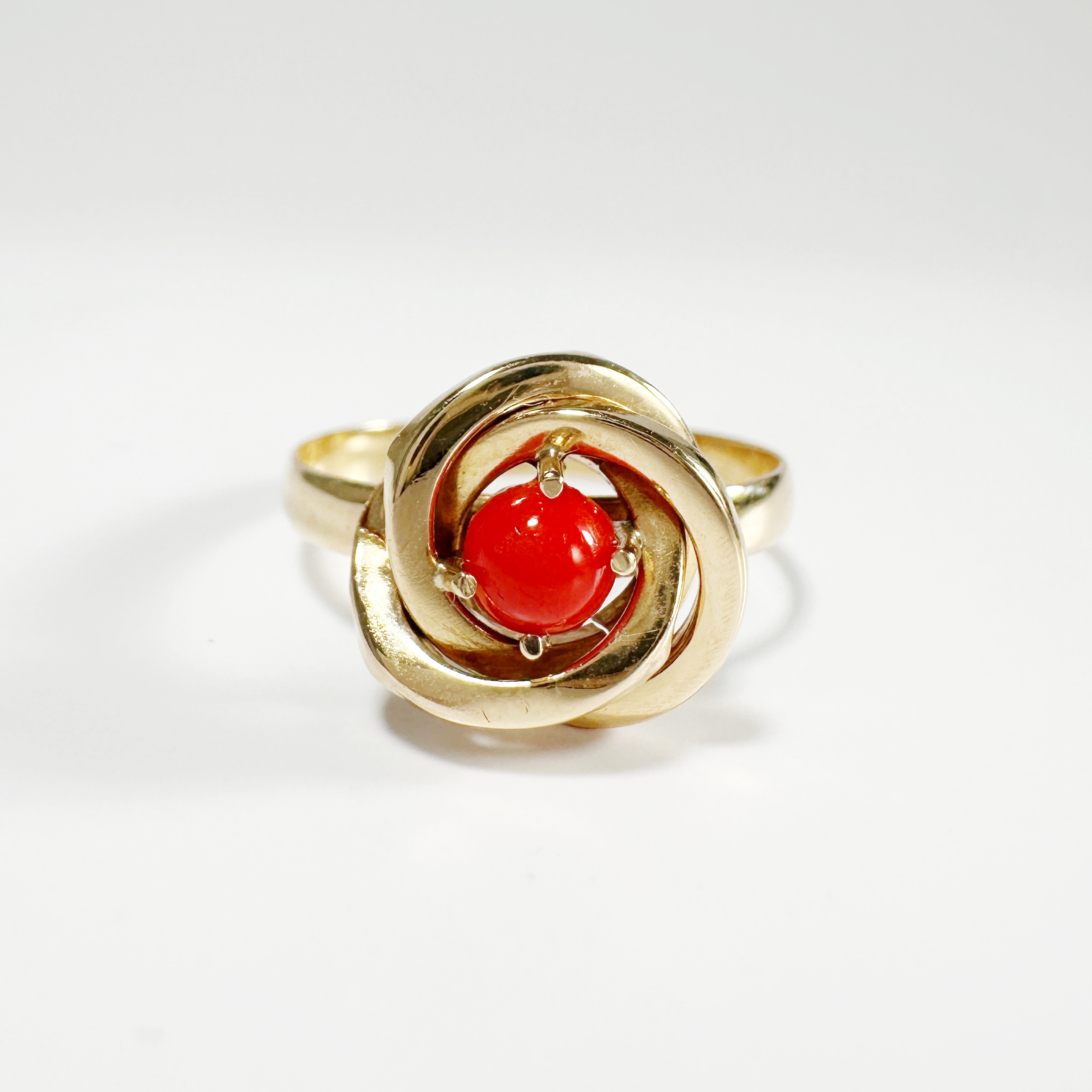 Vintage Gold Coral Ring