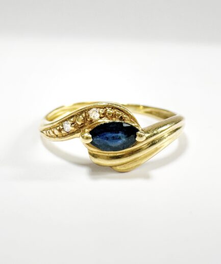 Bague or, saphir navette et diamants "Liana"
