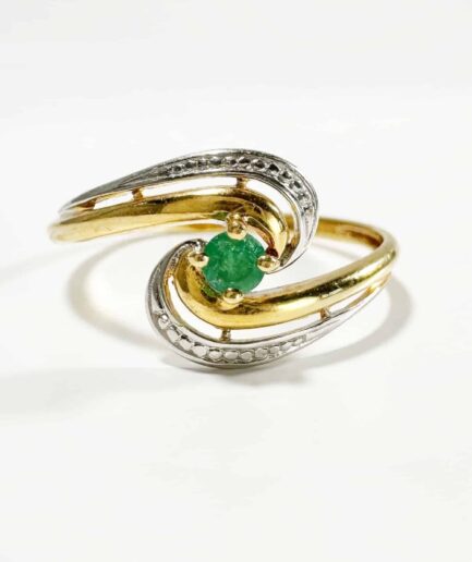 Gold and Emerald Twist Ring "Selena"