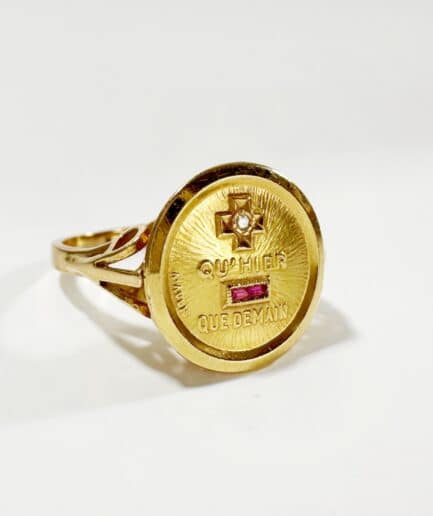 Augis gold and ruby signet ring "Edmond"