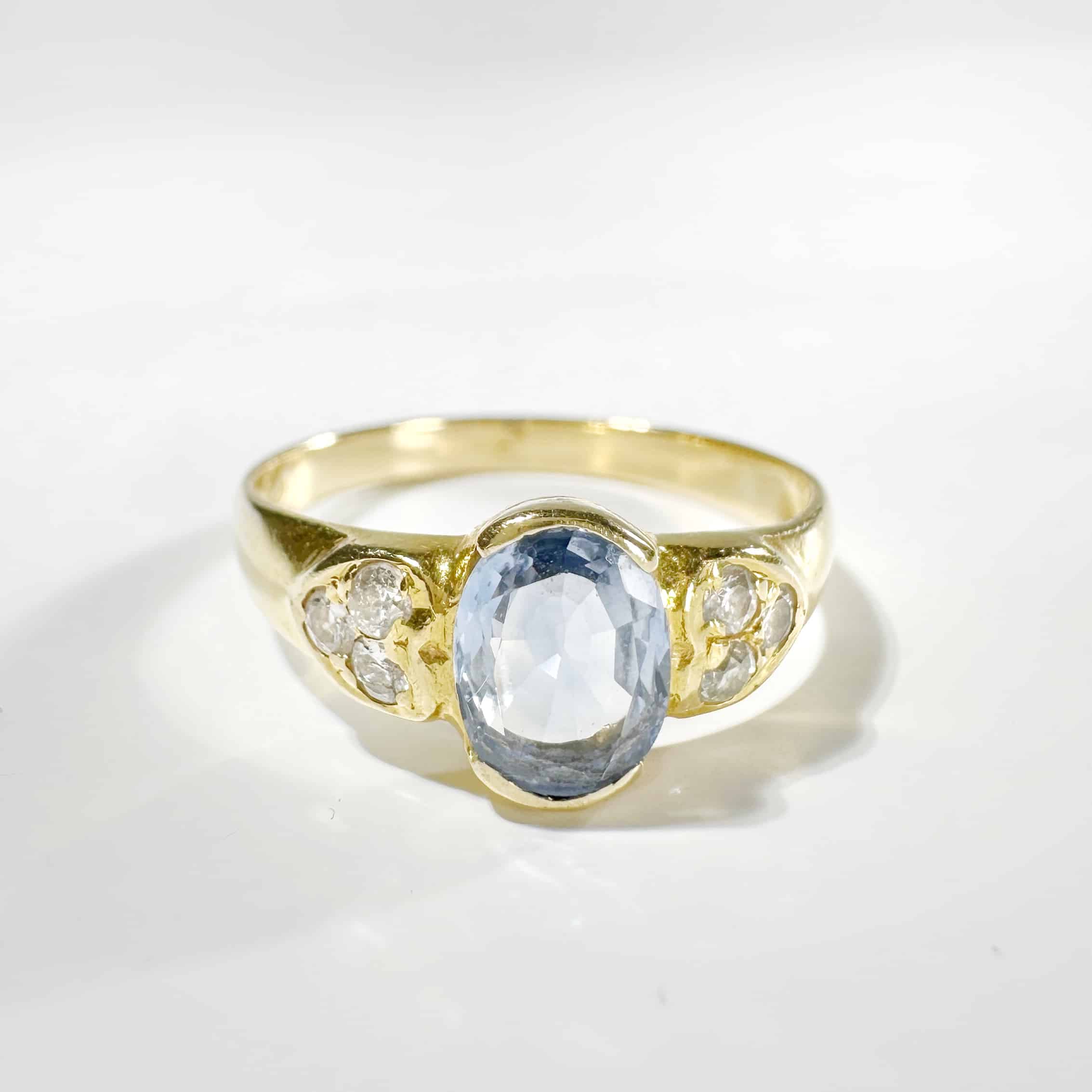 Vintage Gold Aquamarine Diamonds Ring 1