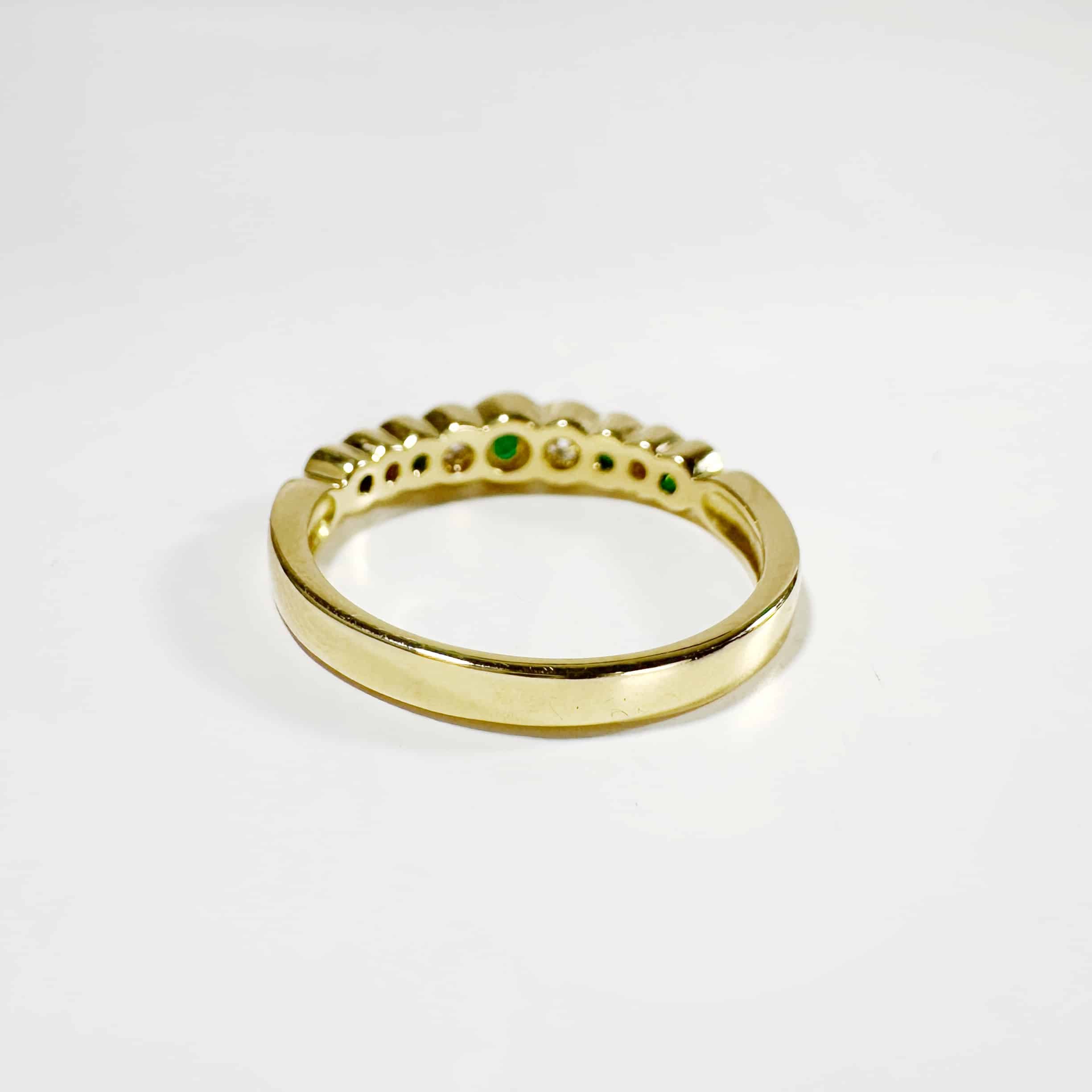 Vintage Gold Diamond Emerald Ring 6