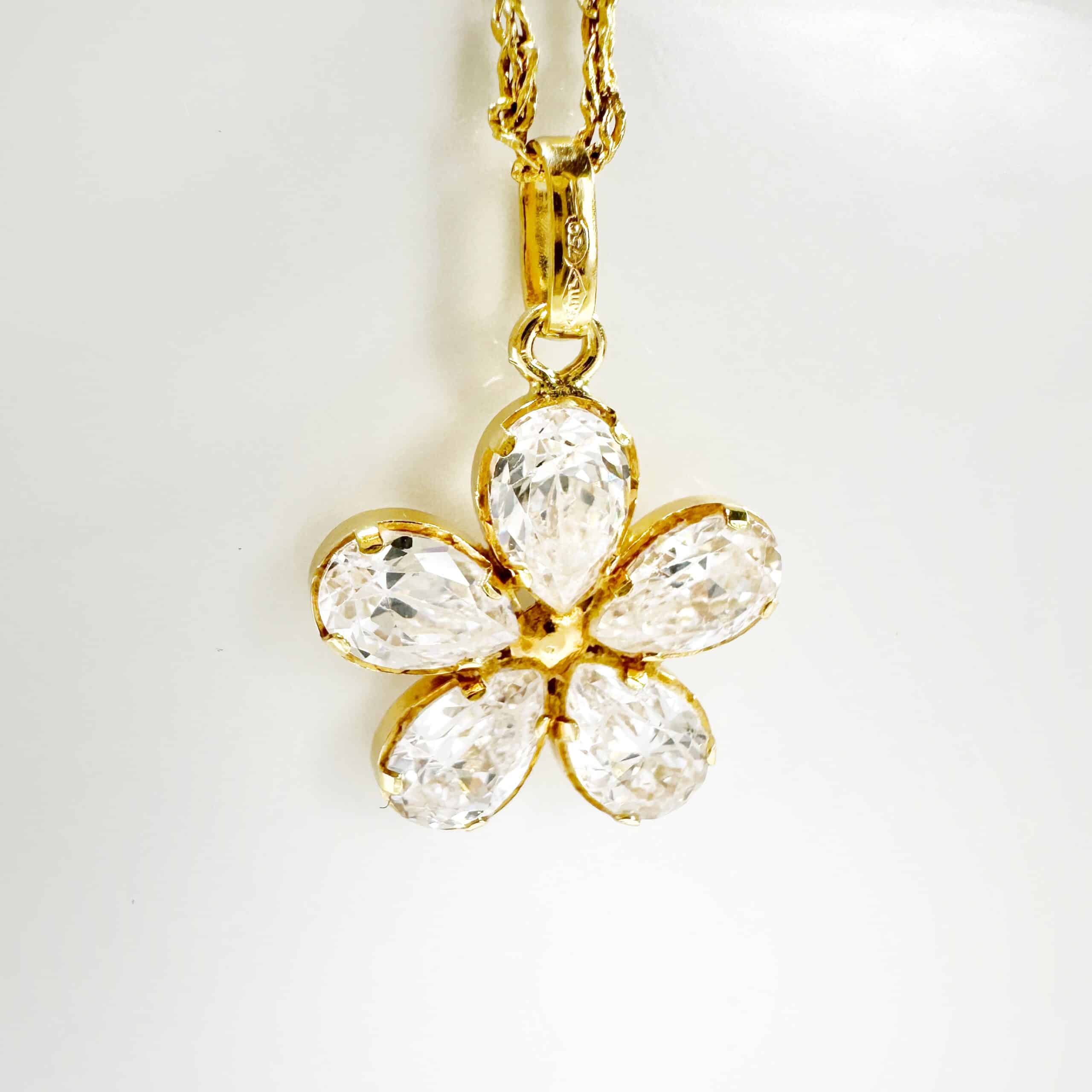Vintage Gold Diamond Flower Necklace 2
