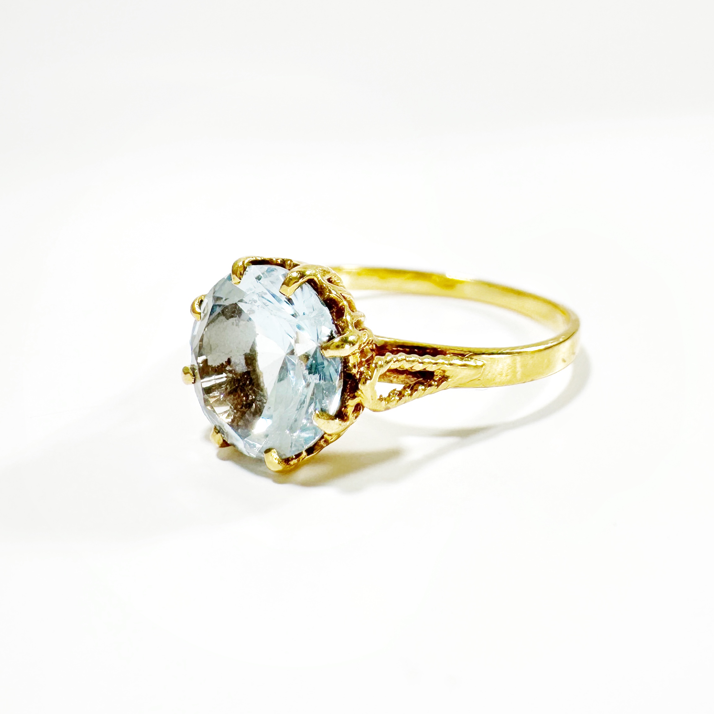 Vintage Aquamarine Solitaire Ring 4