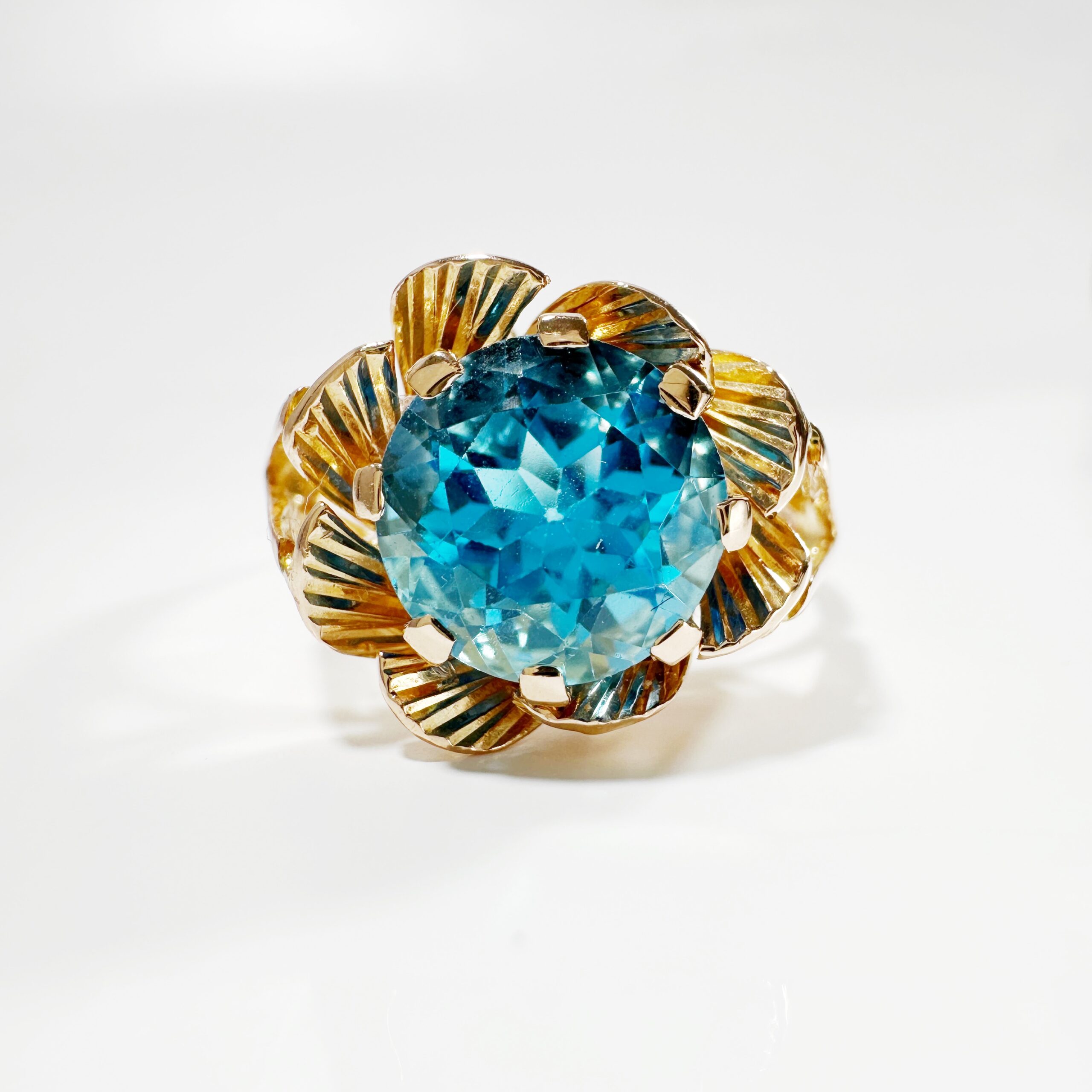 Vintage Blue Quartz Cocktail Ring 1
