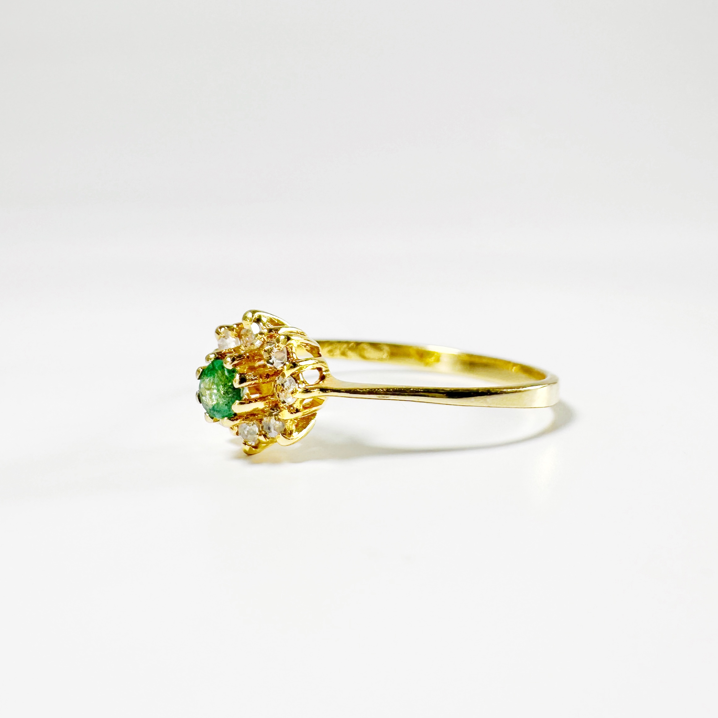 Vintage Emerald Cluster Ring 2