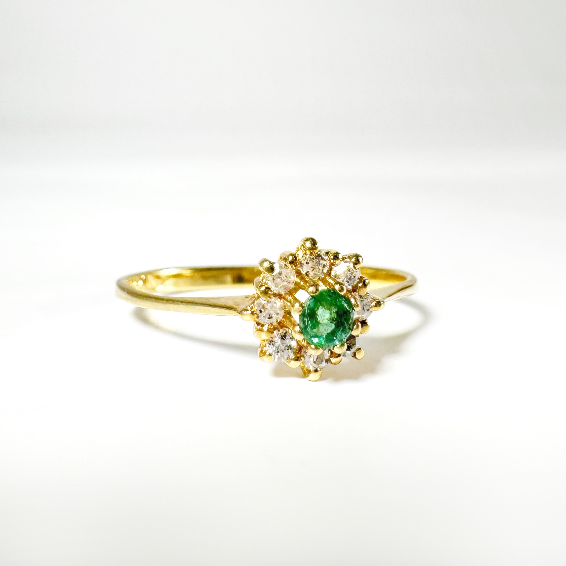 Vintage Emerald Cluster Ring 5