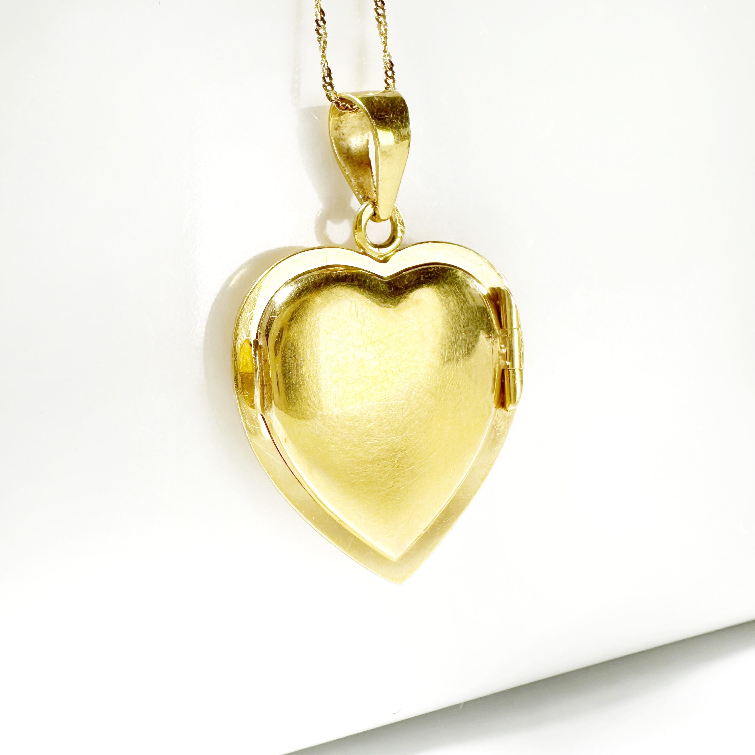 Vintage Gold And Pearl Heart Locket 6