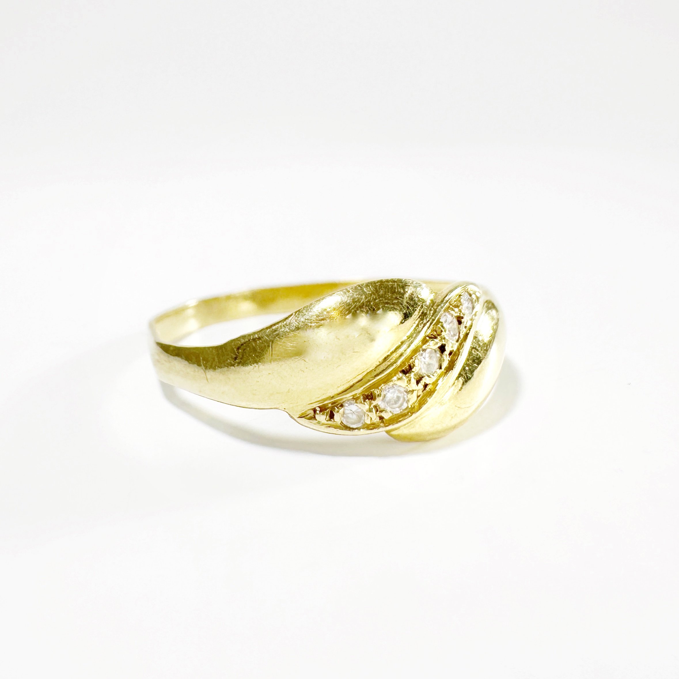 Vintage Gold Diamond Gadroon Ring 2