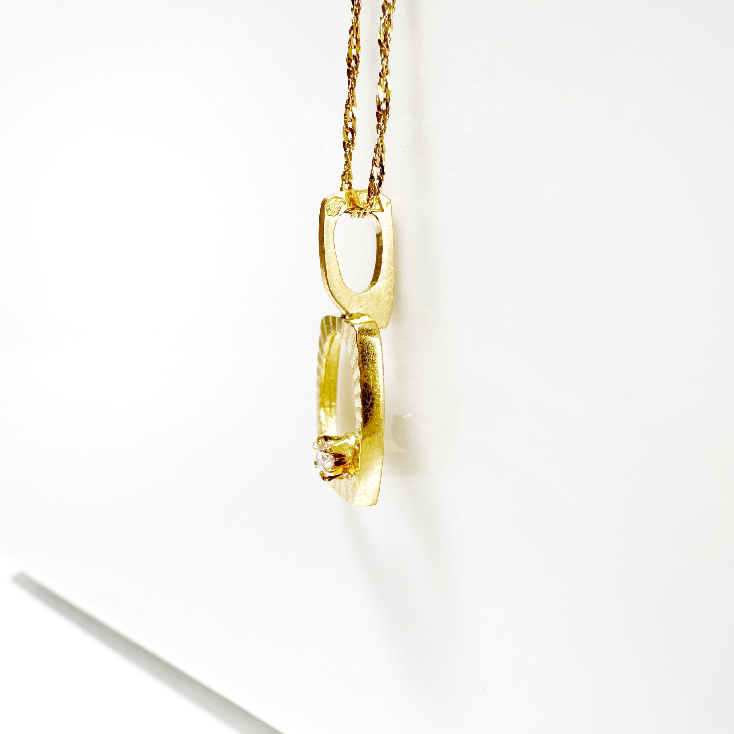 Vintage Gold Diamond Pendant 4