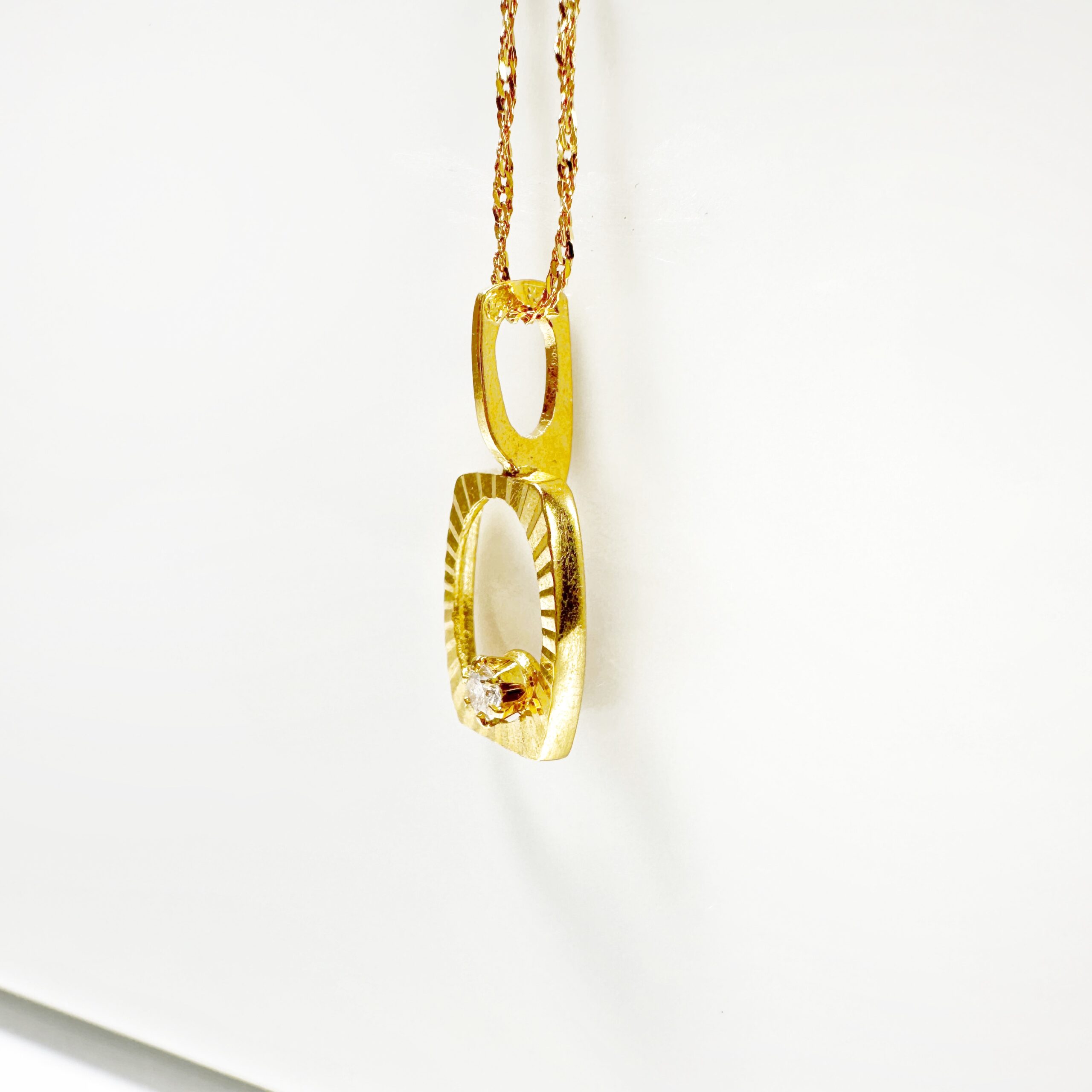 Vintage Gold Diamond Pendant 5