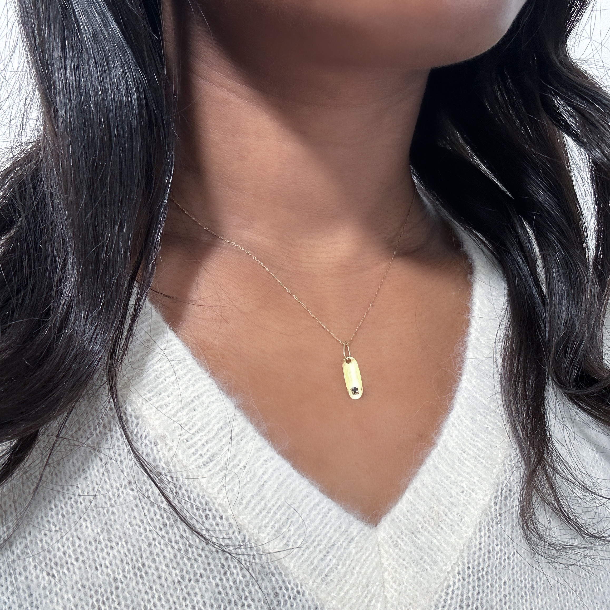 Vintage Gold Sapphire Pendant 3