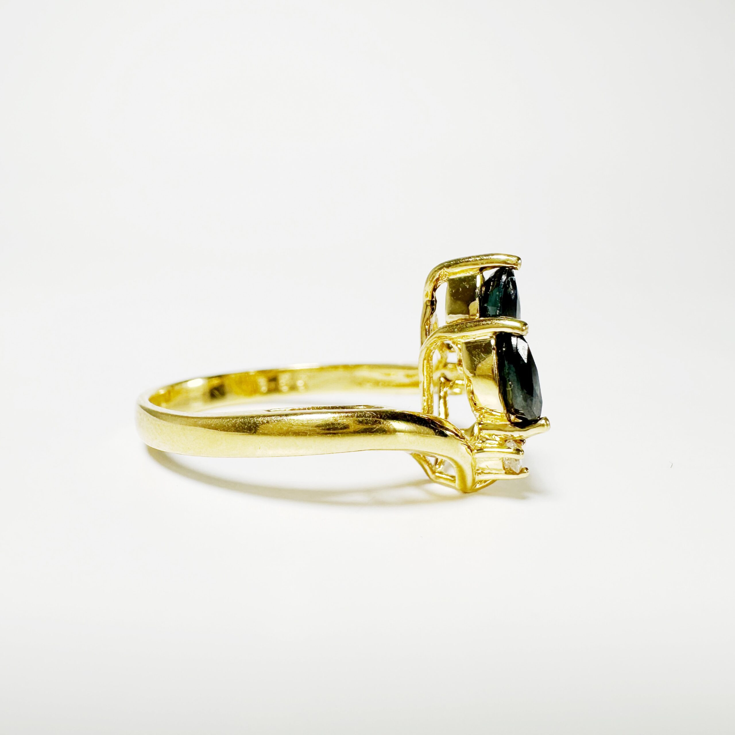 Vintage Gold Sapphire Ring 1