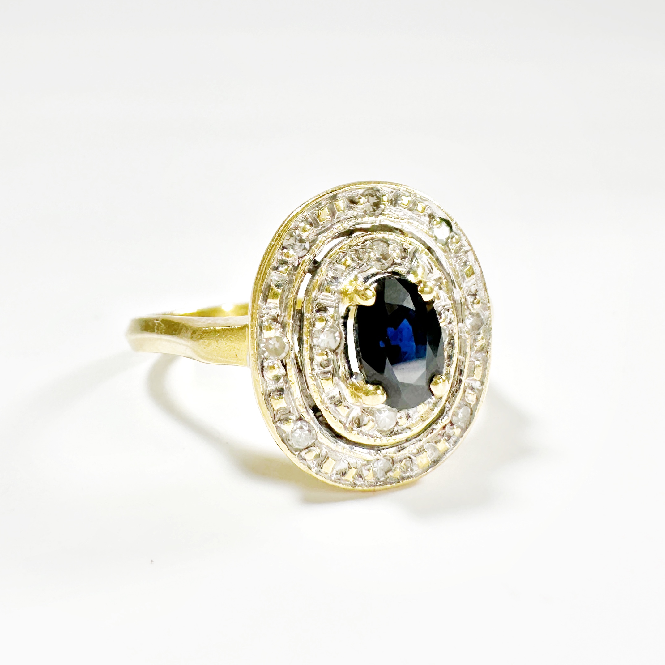 Vintage Gold Sapphire Ring 2