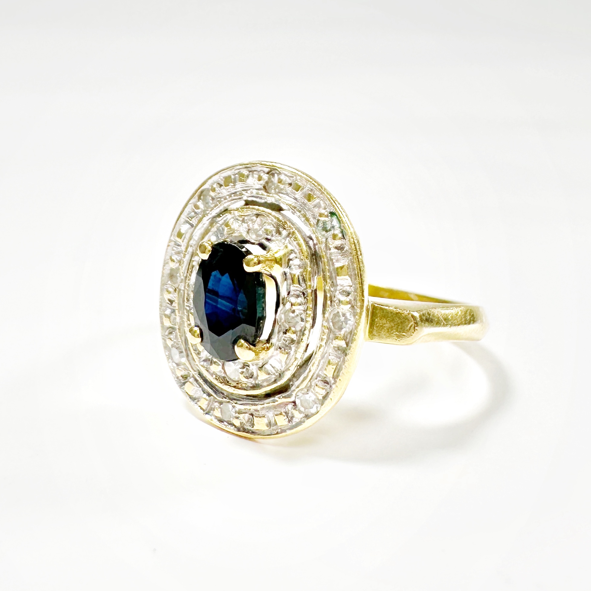 Vintage Gold Sapphire Ring 4