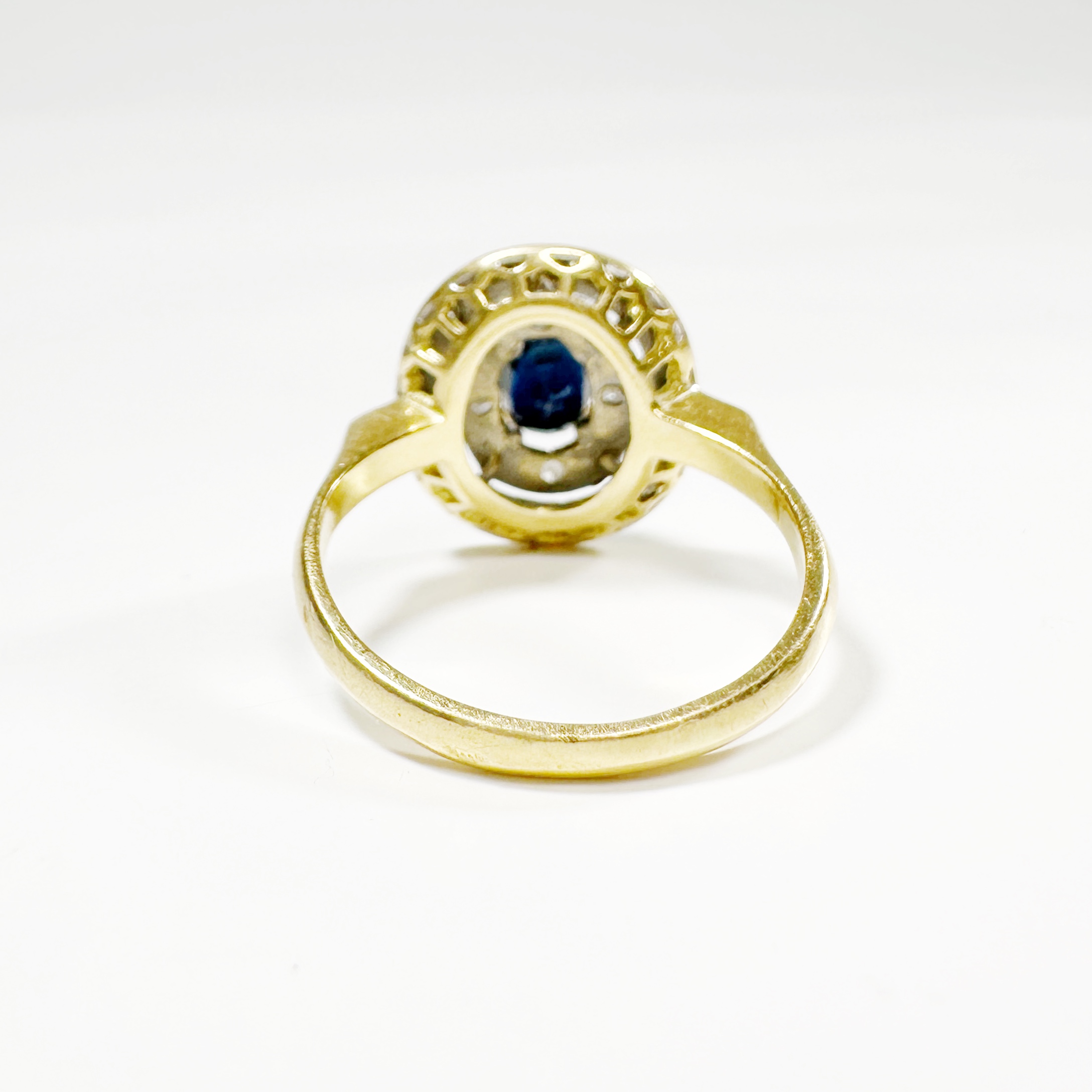 Vintage Gold Sapphire Ring 6