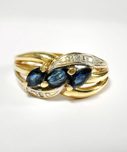 Bague trilogie or saphirs navette et diamants "Thessalia"