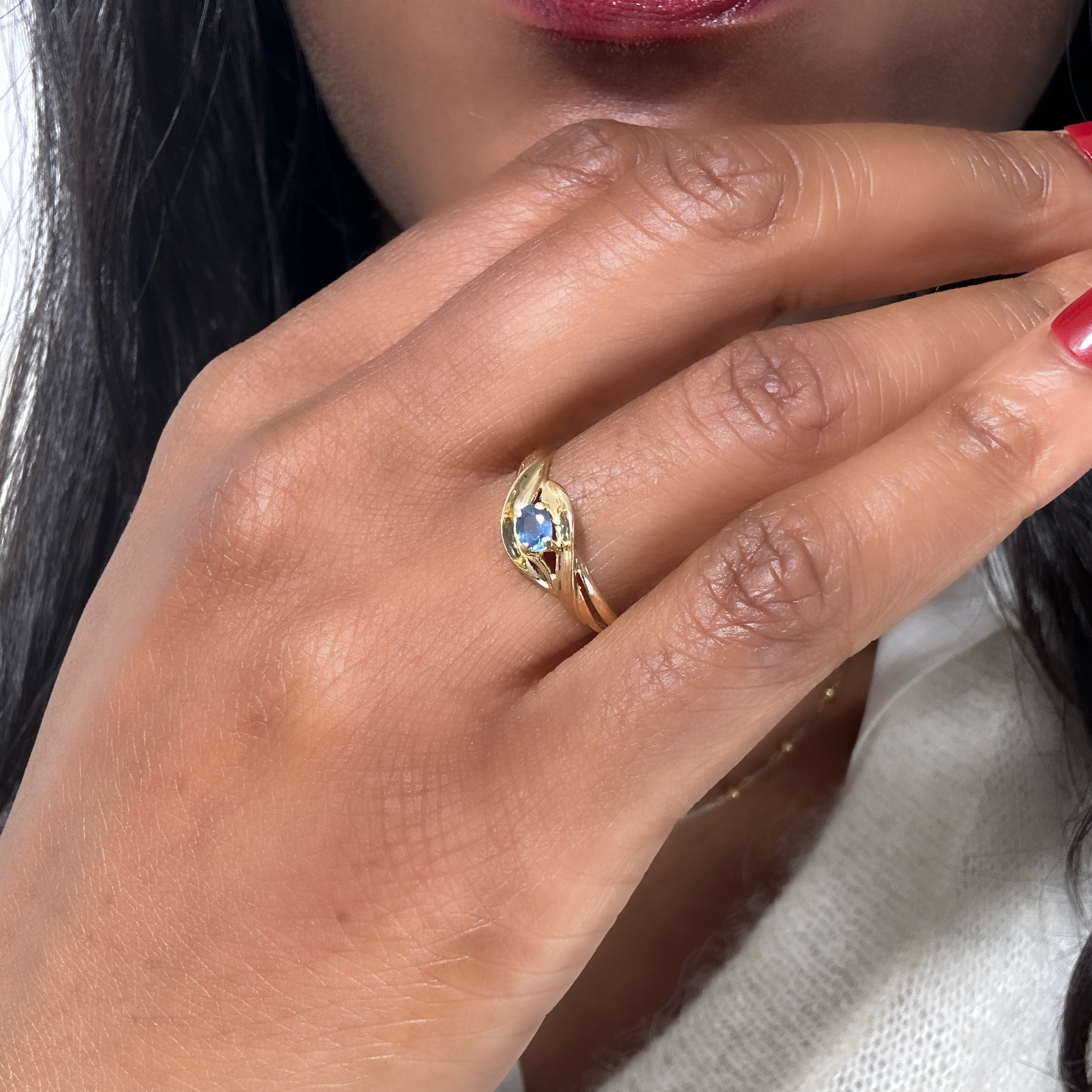 Vintage Sapphire Eye Ring 7