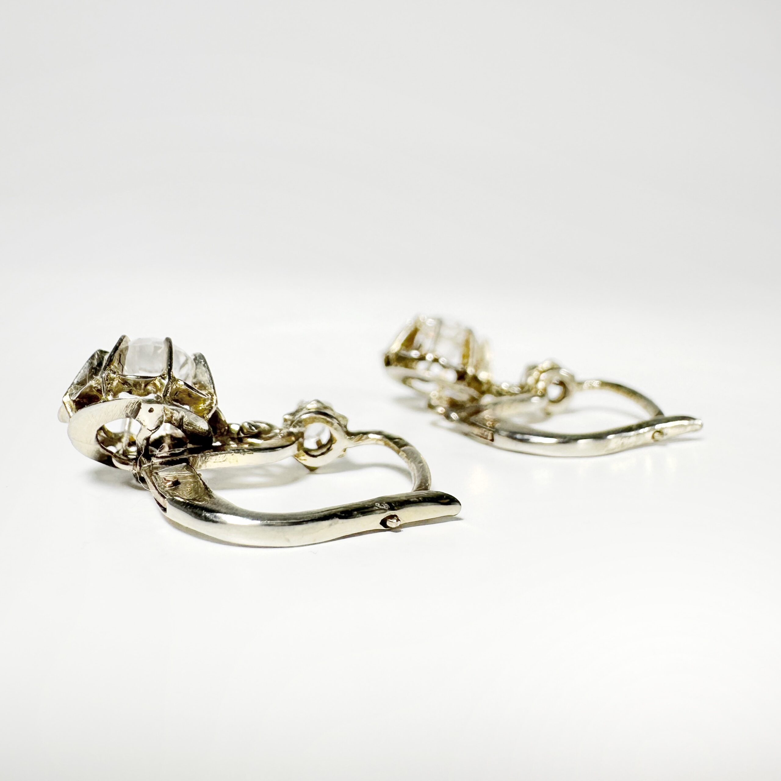 vintage_white_gold_diamond_leverback_earrings_4