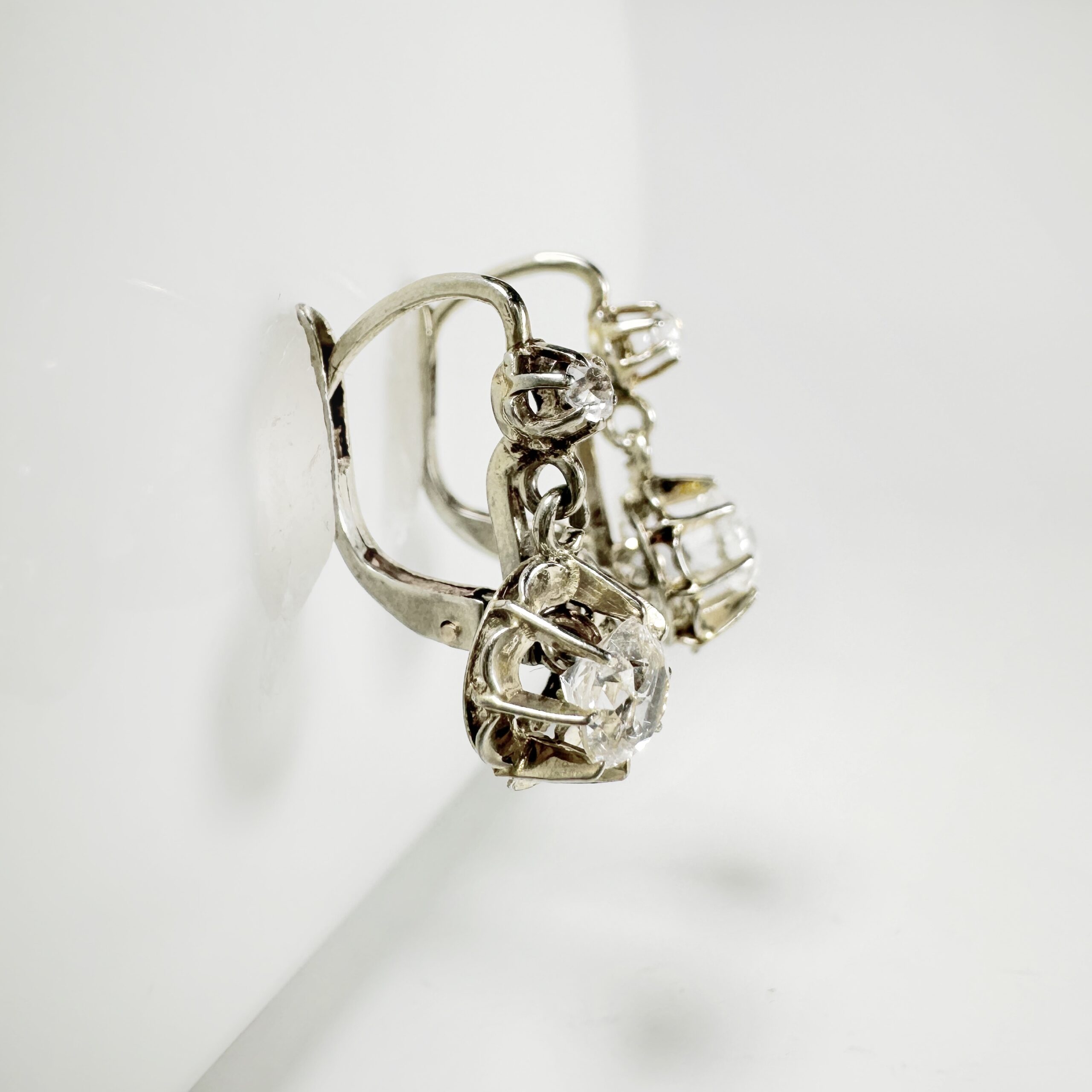 vintage_white_gold_diamond_leverback_earrings_6