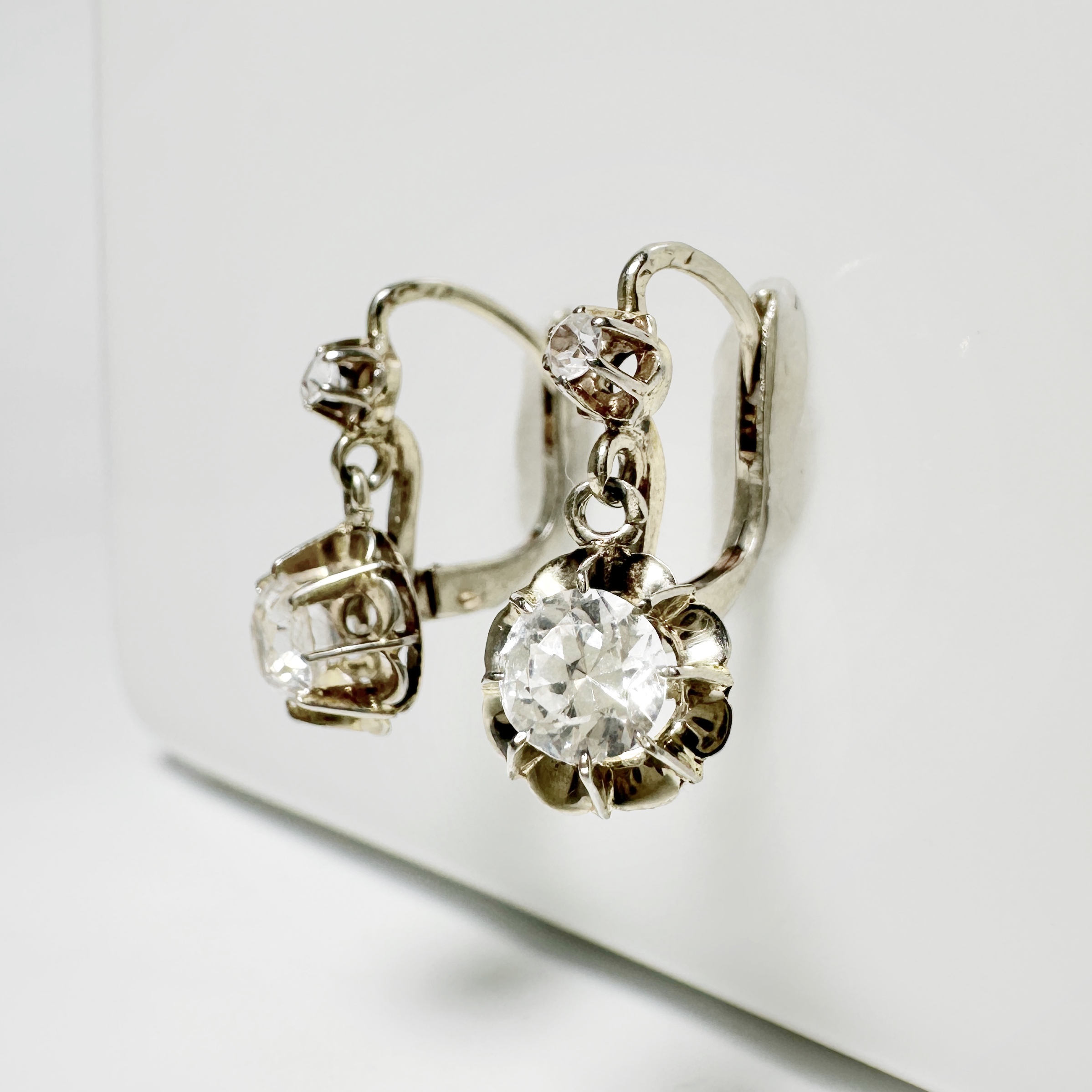 vintage_white_gold_diamond_leverback_earrings_7