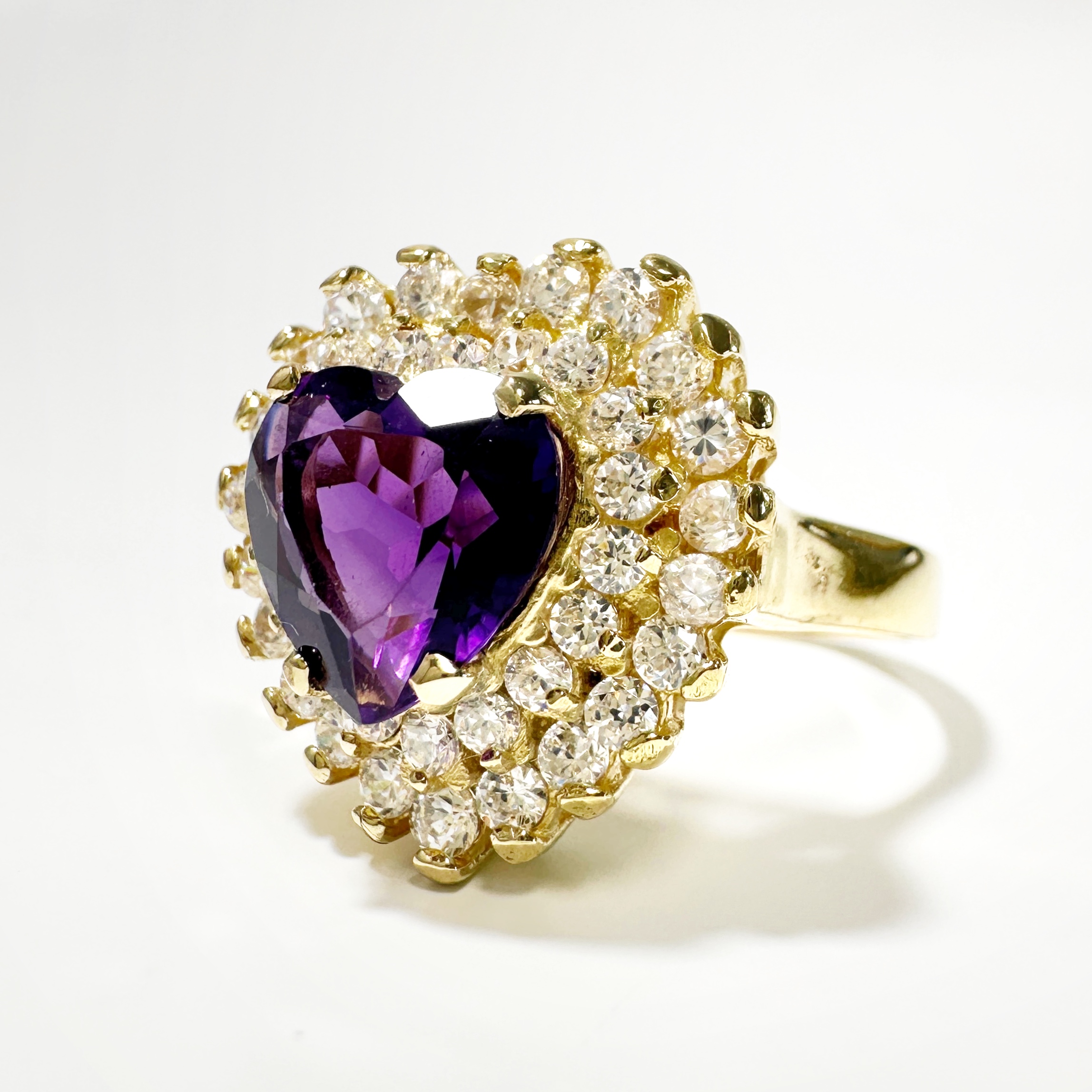 Vintage Amethyst Heart Gold Ring 4
