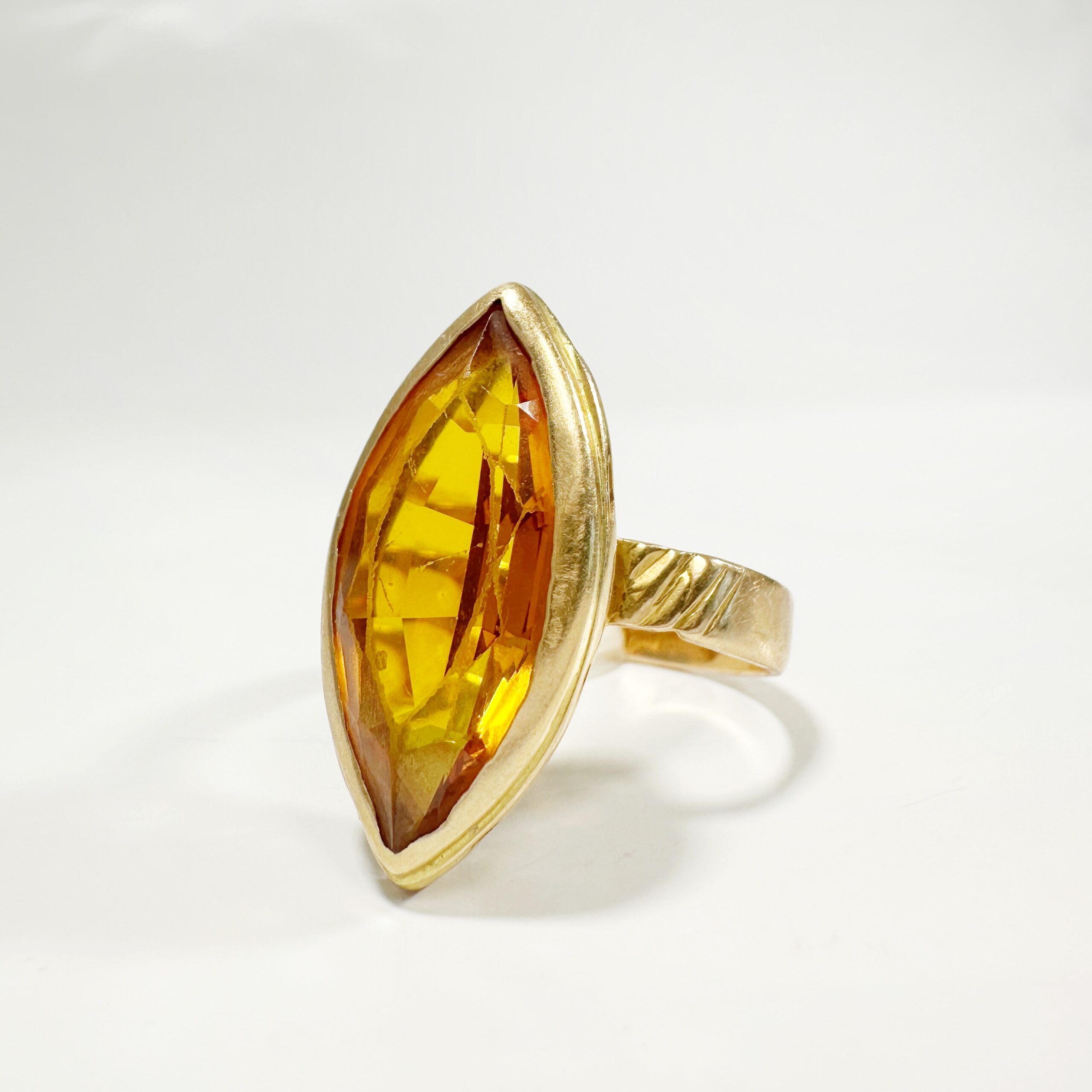 Vintage Gold Citrine Marquise Ring 3