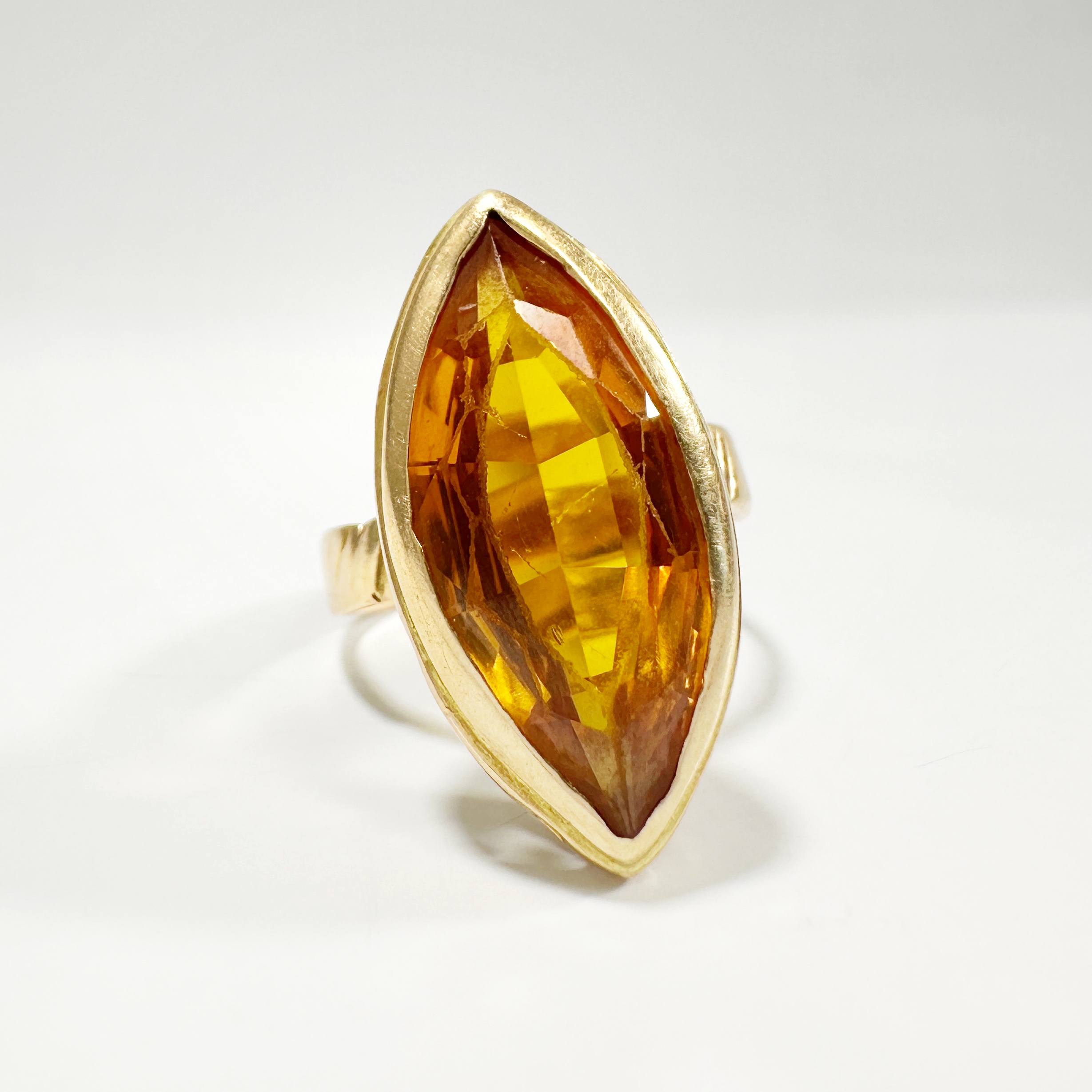 Vintage Gold Citrine Marquise Ring 7