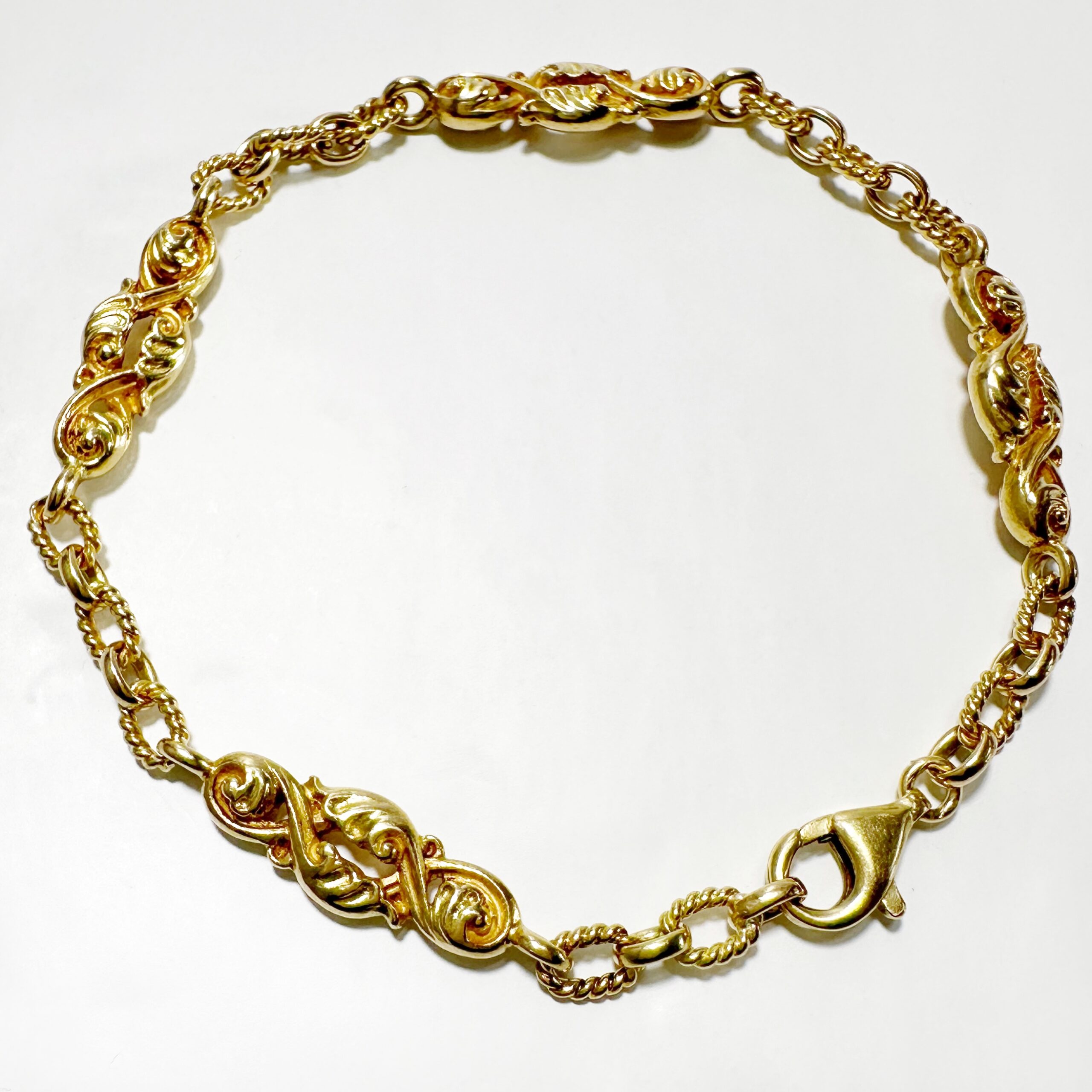 Vintage Gold Arabesque Bracelet 5