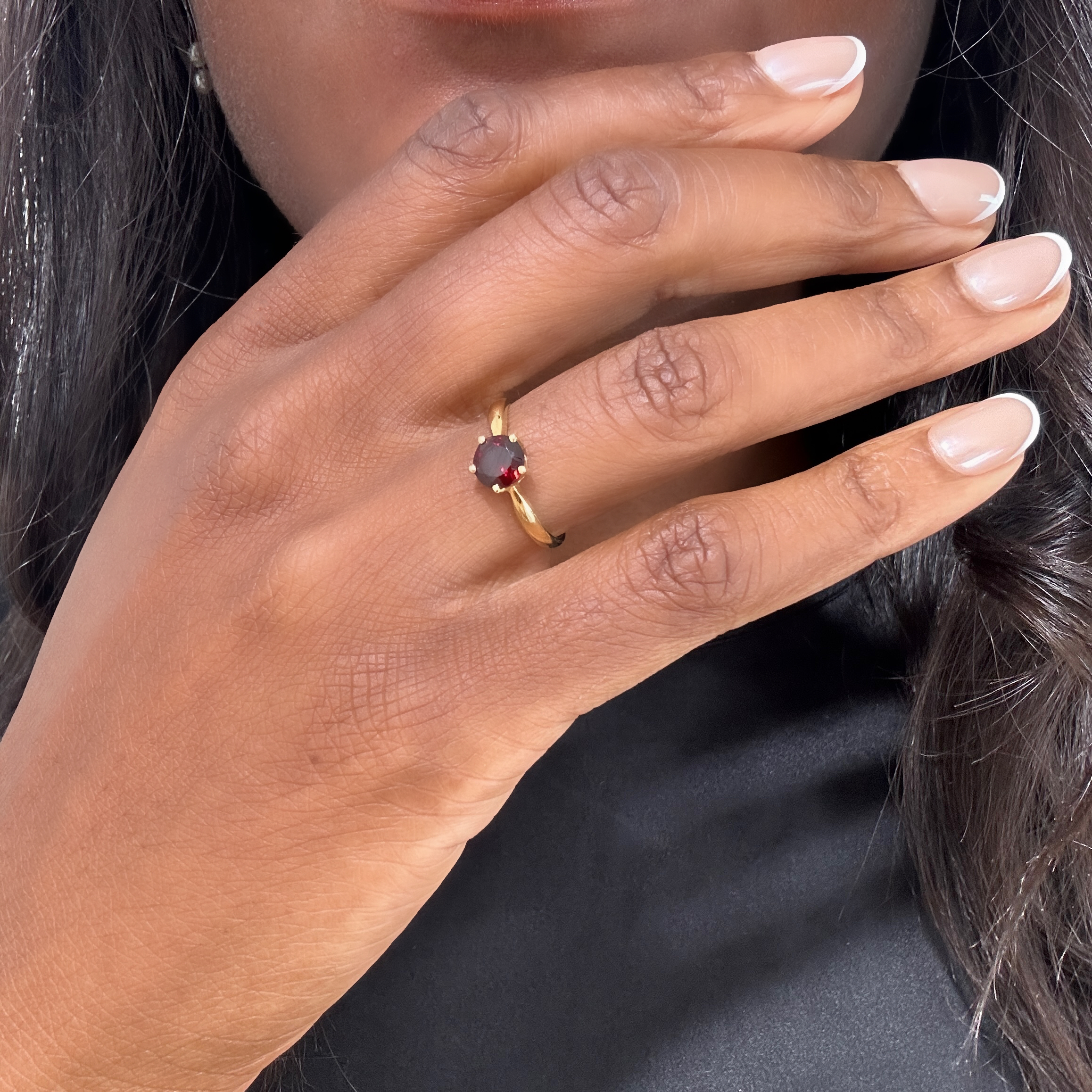 Vintage Gold Garnet Solitaire Ring 2