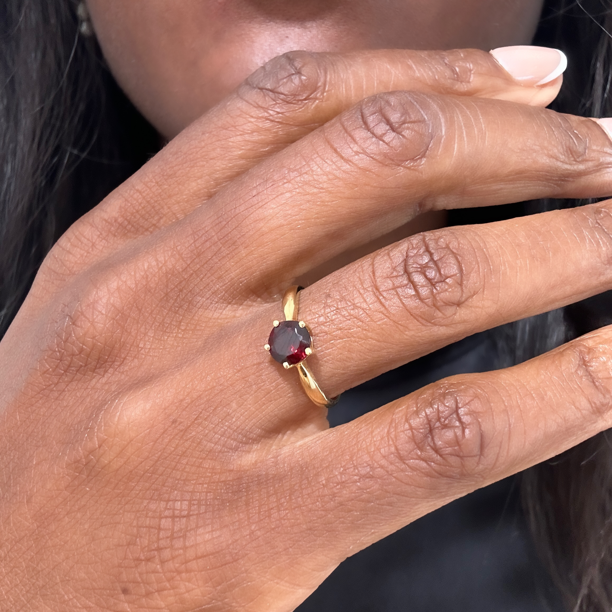 Vintage Gold Garnet Solitaire Ring 3