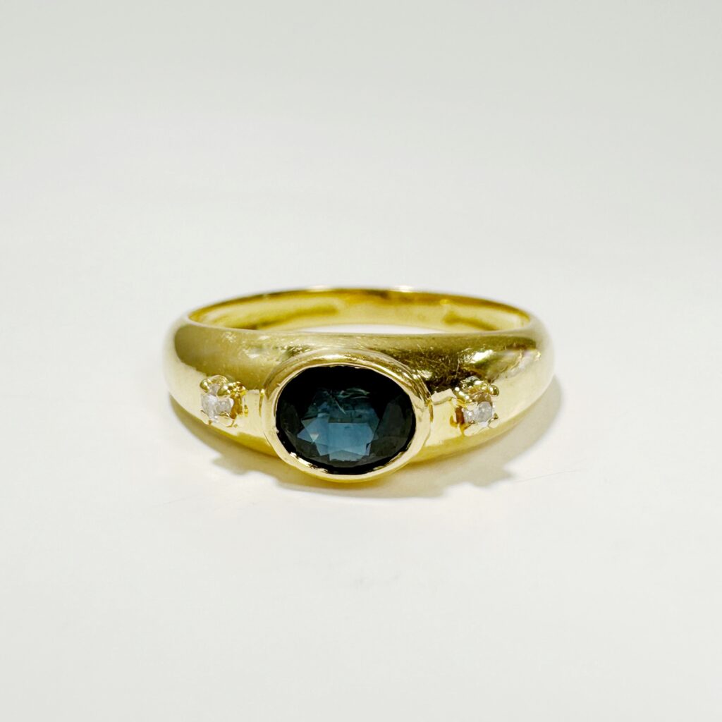 Diamond Bangles Rings Gold, sapphire and diamond bangle ring