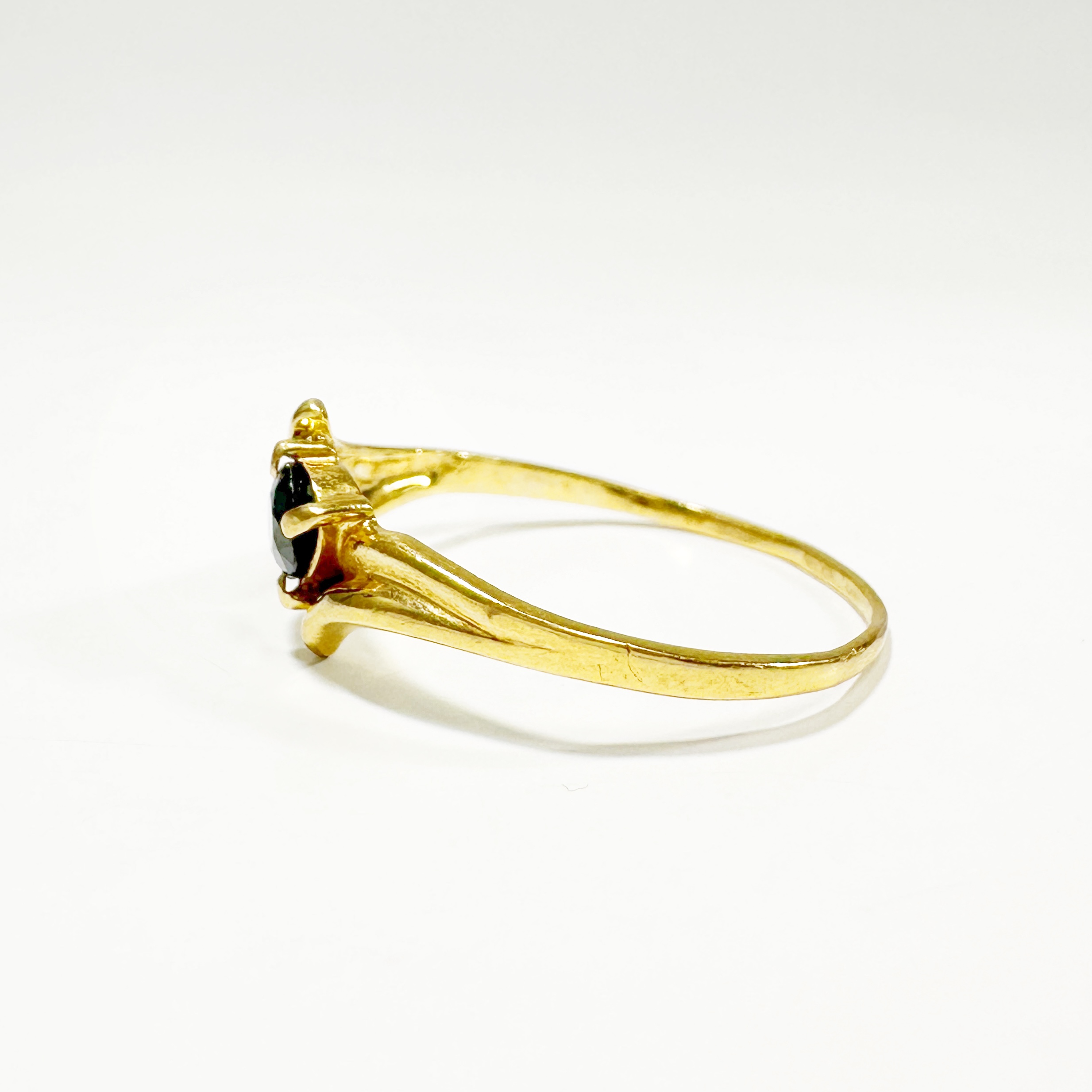 Vintage Gold Sapphire Navette Ring 3