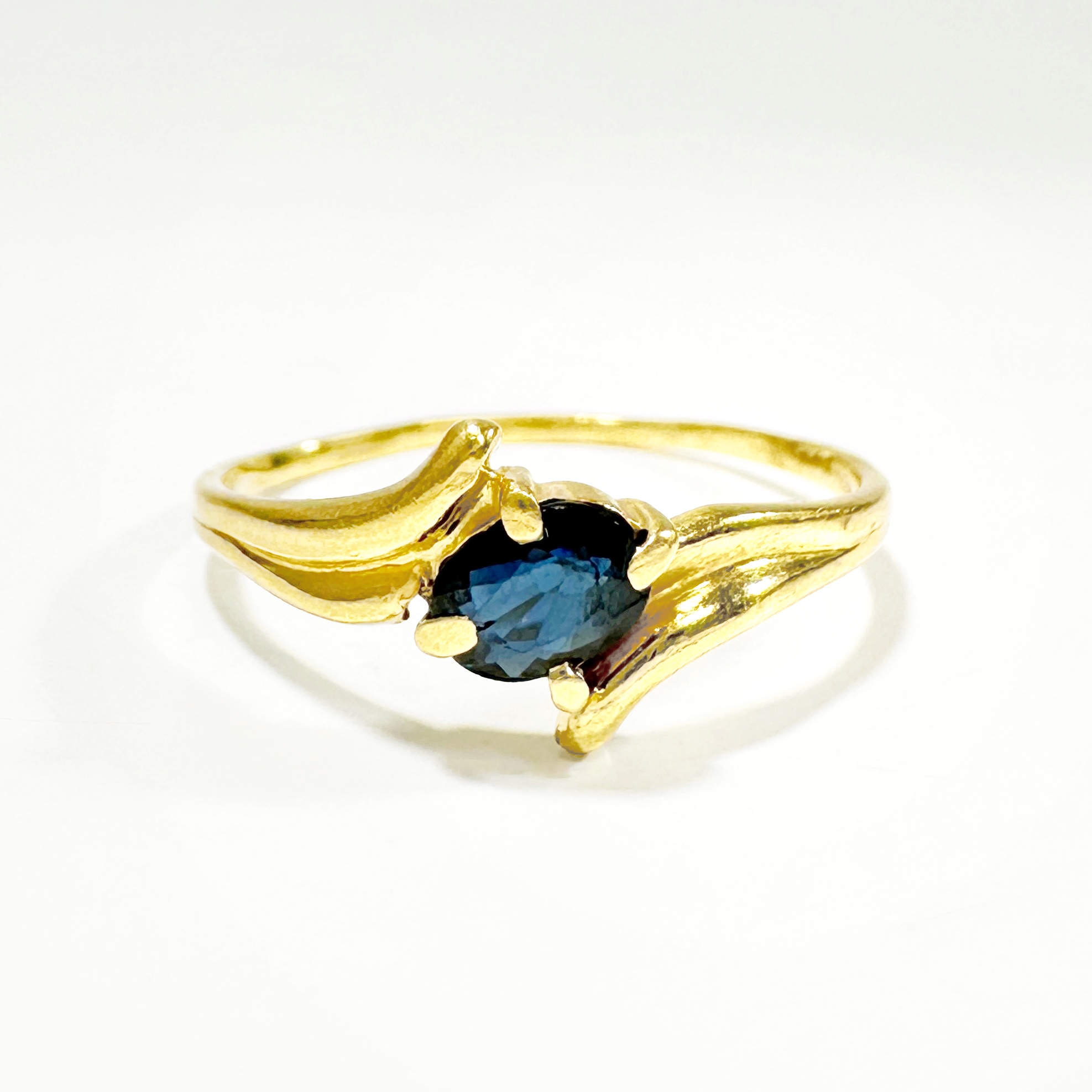 Vintage Gold Sapphire Navette Ring 6