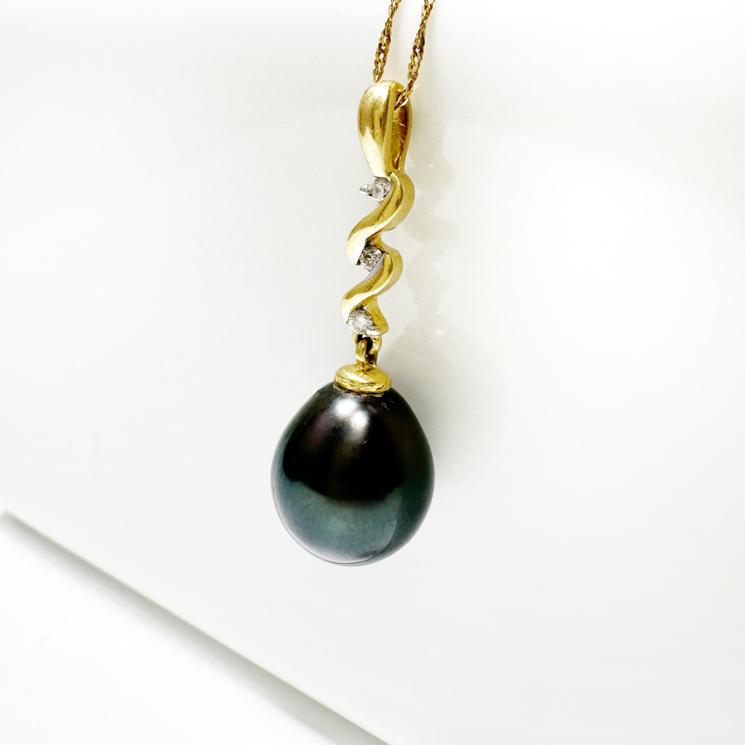 Vintage Gold Tahiti Pearl Diamonds Pendant 3