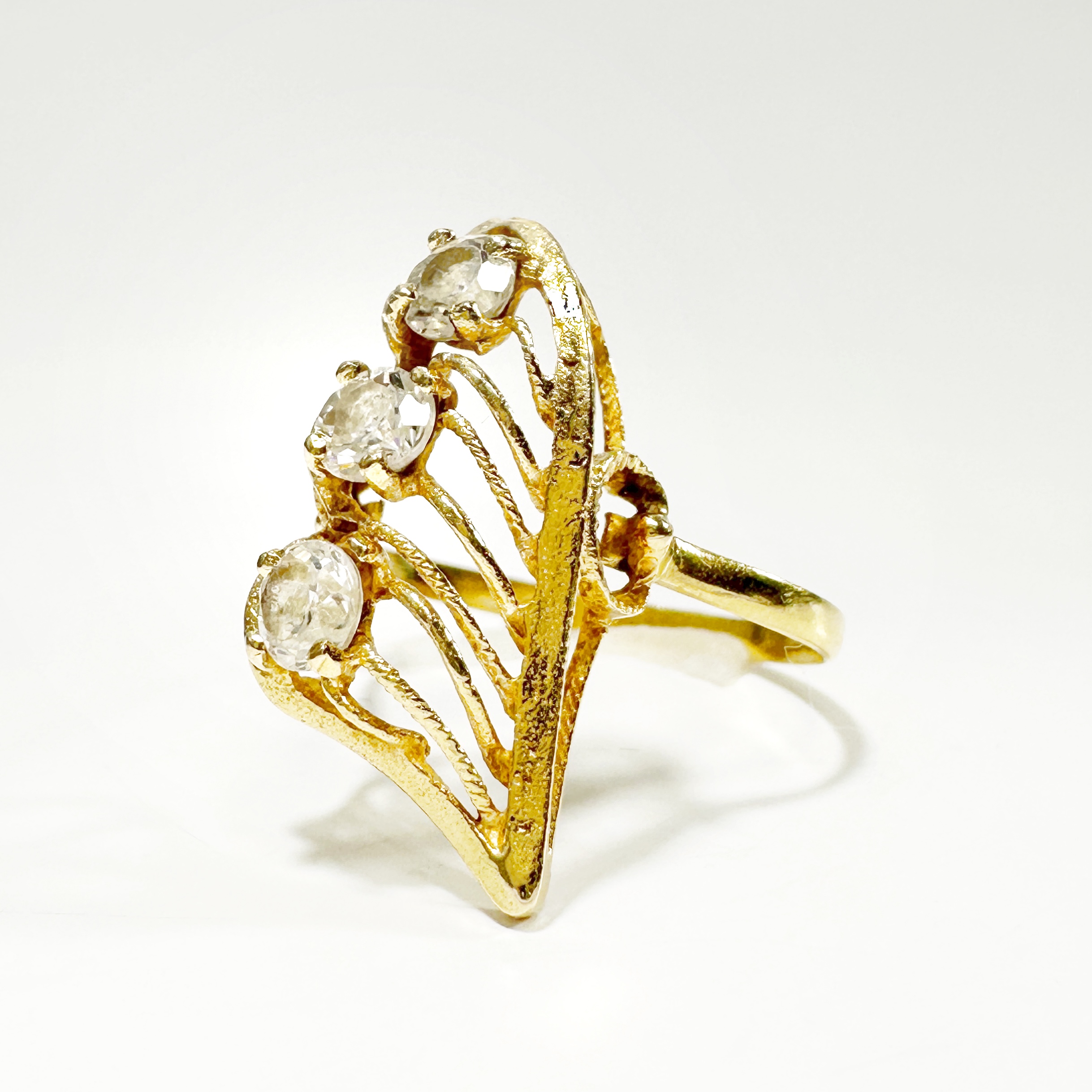 Vintage Gold Trilogy Diamond Ring 3