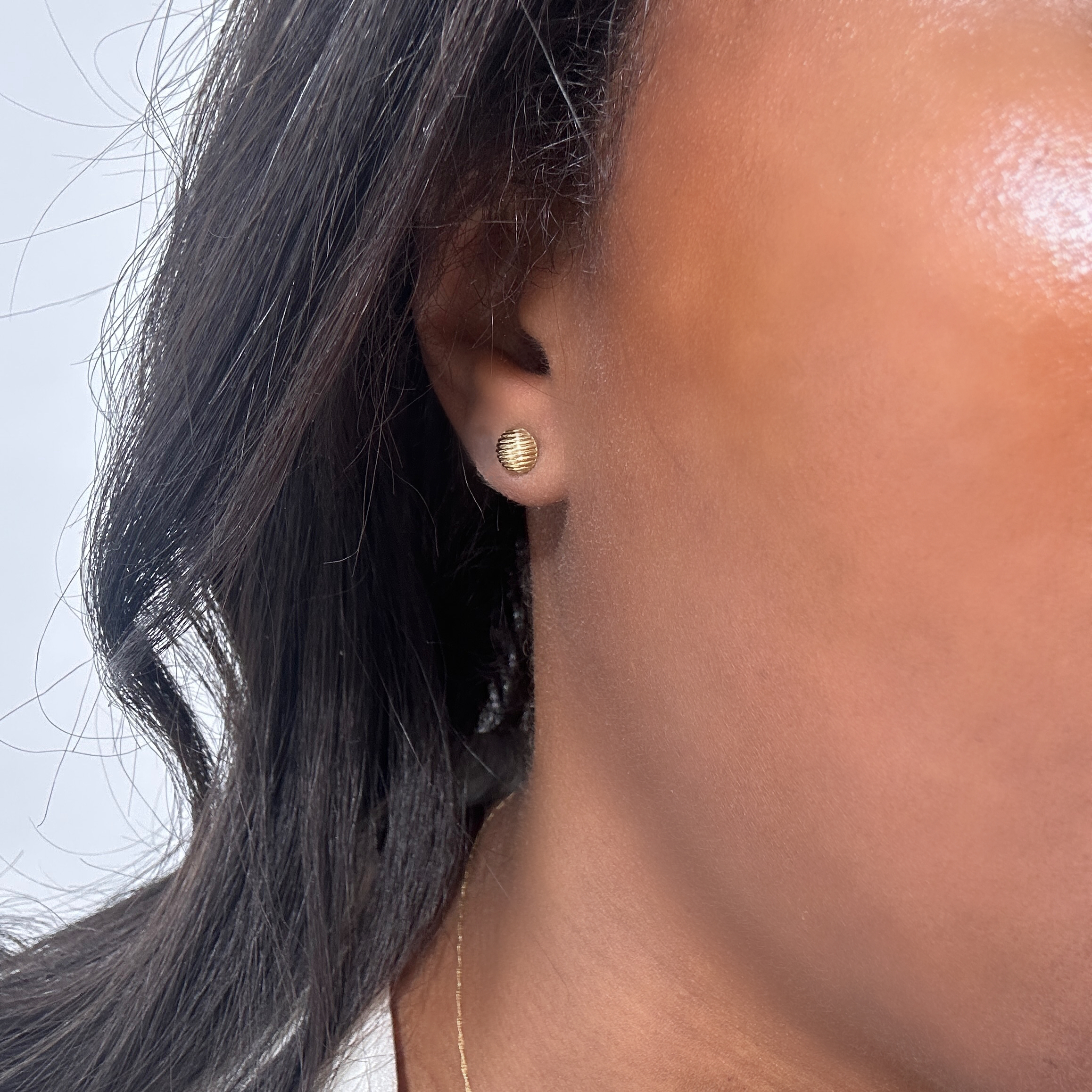 Vintage Ribbed Stud Earrings 9