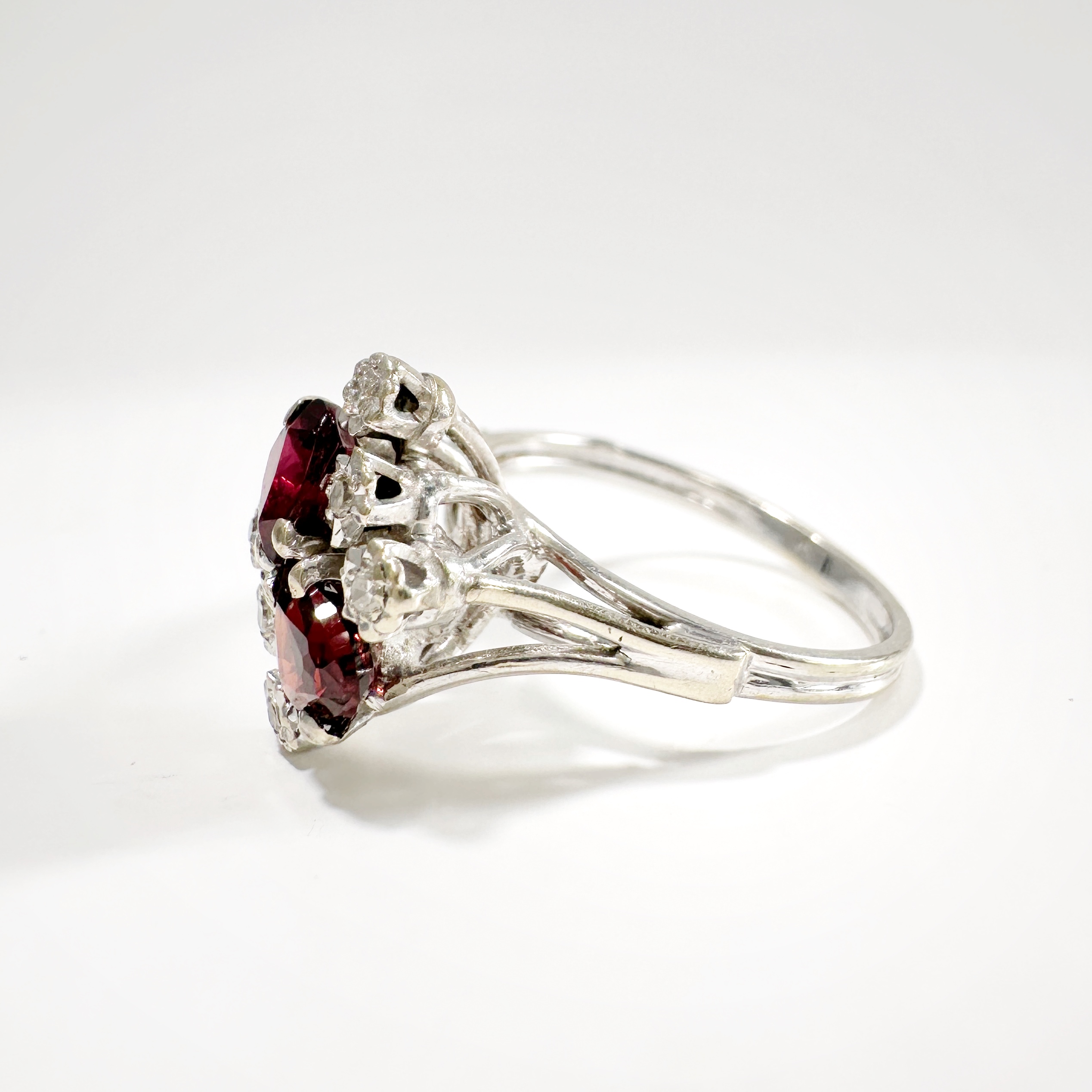 Vintage Garnet And Diamond White Gold Ring (3)
