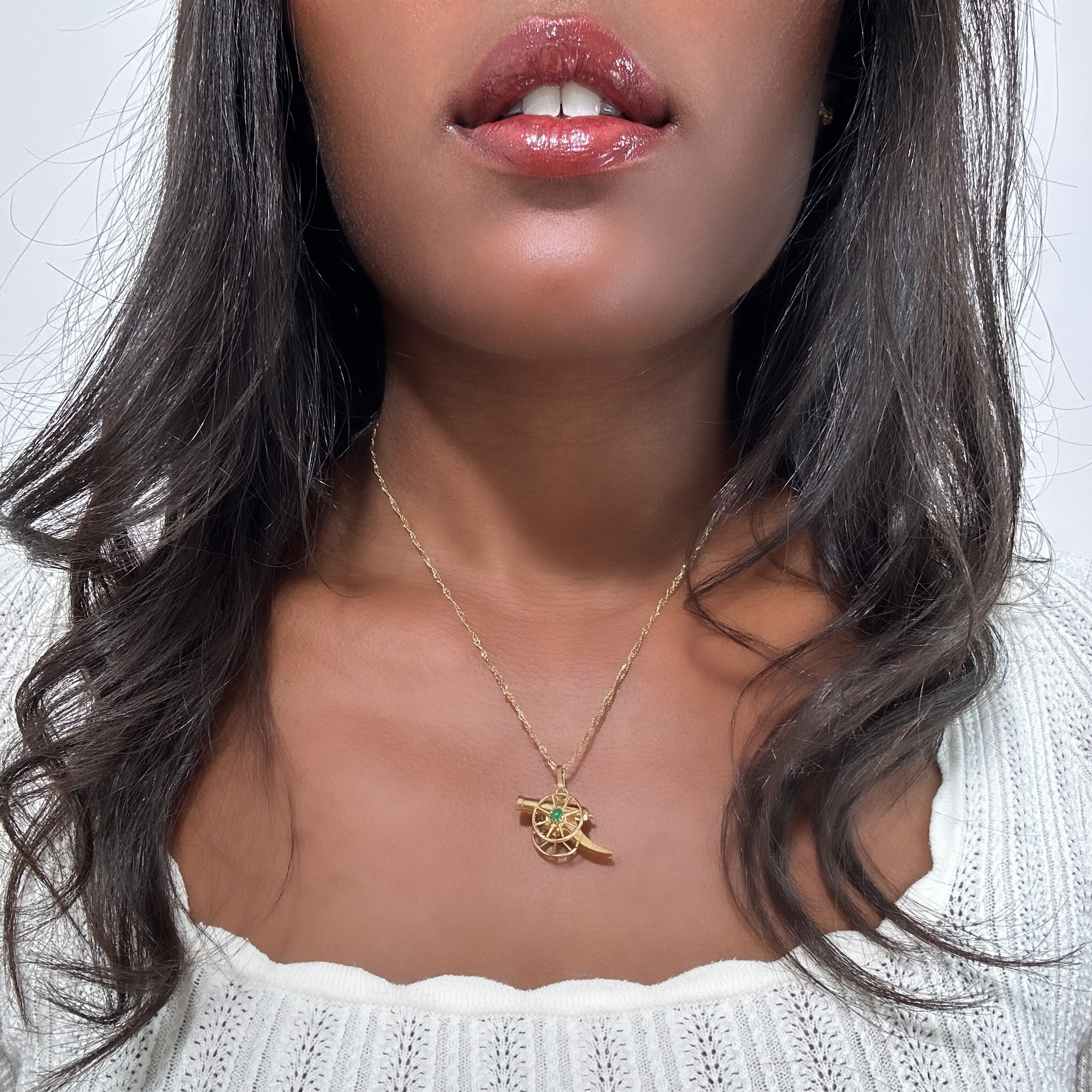 Vintage Gold And Agate Canon Pendant 2