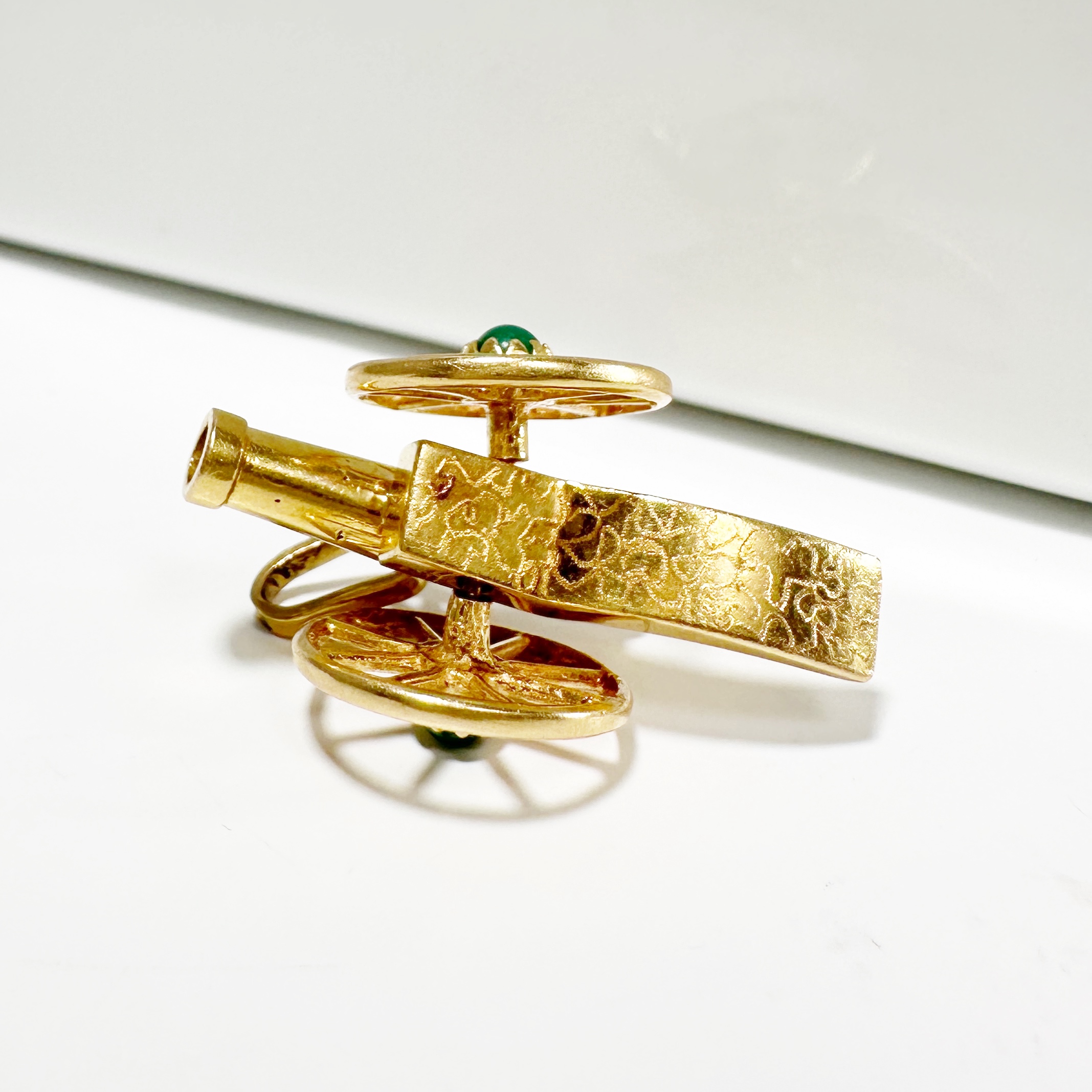 Vintage Gold And Agate Canon Pendant 6